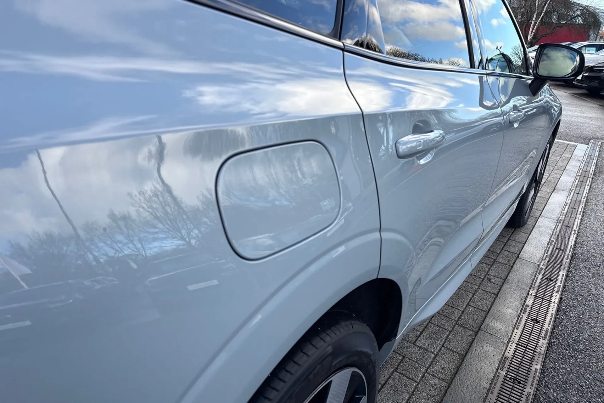 Volvo XC60 thumbnail image number 19