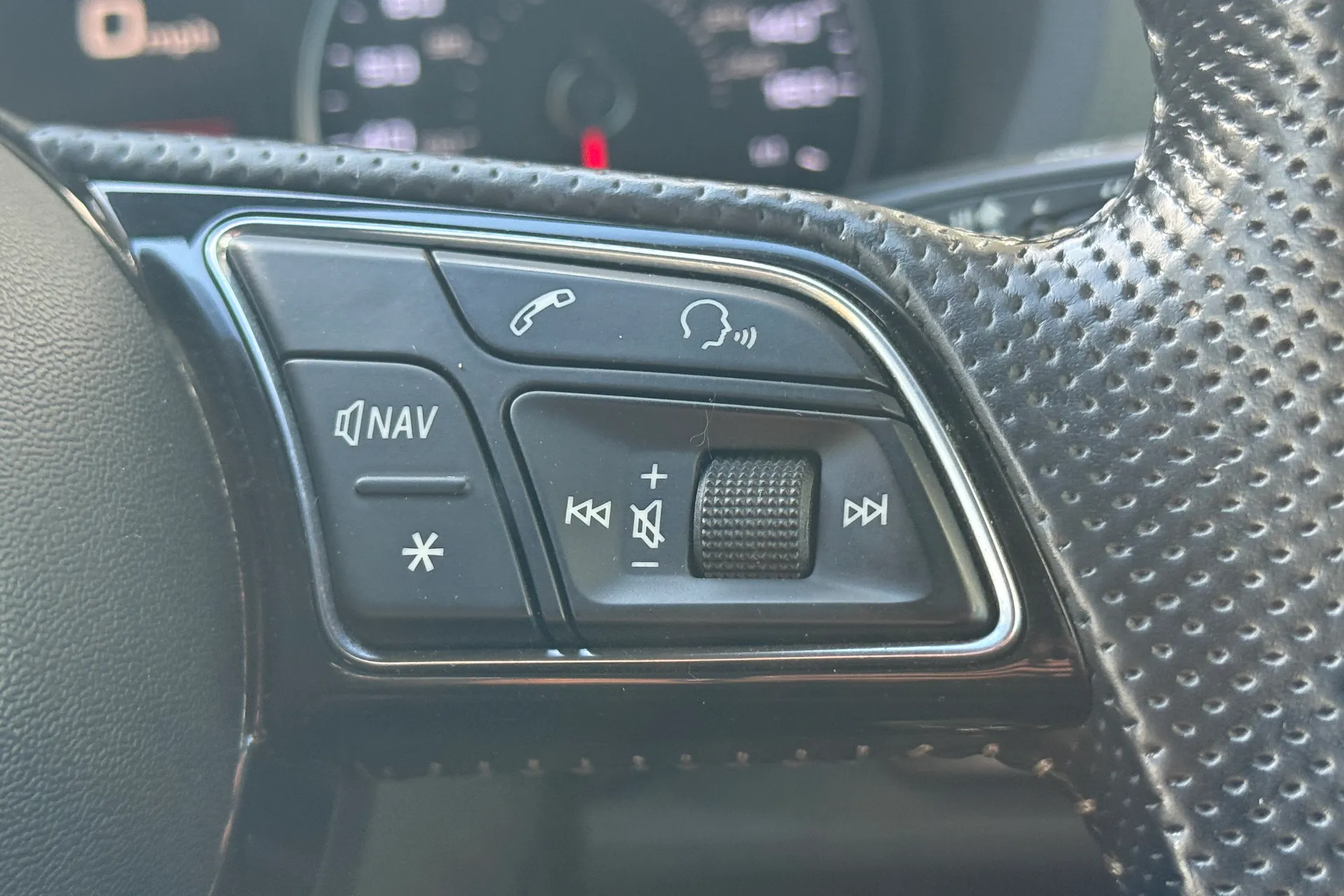 Audi A3 thumbnail image number 10