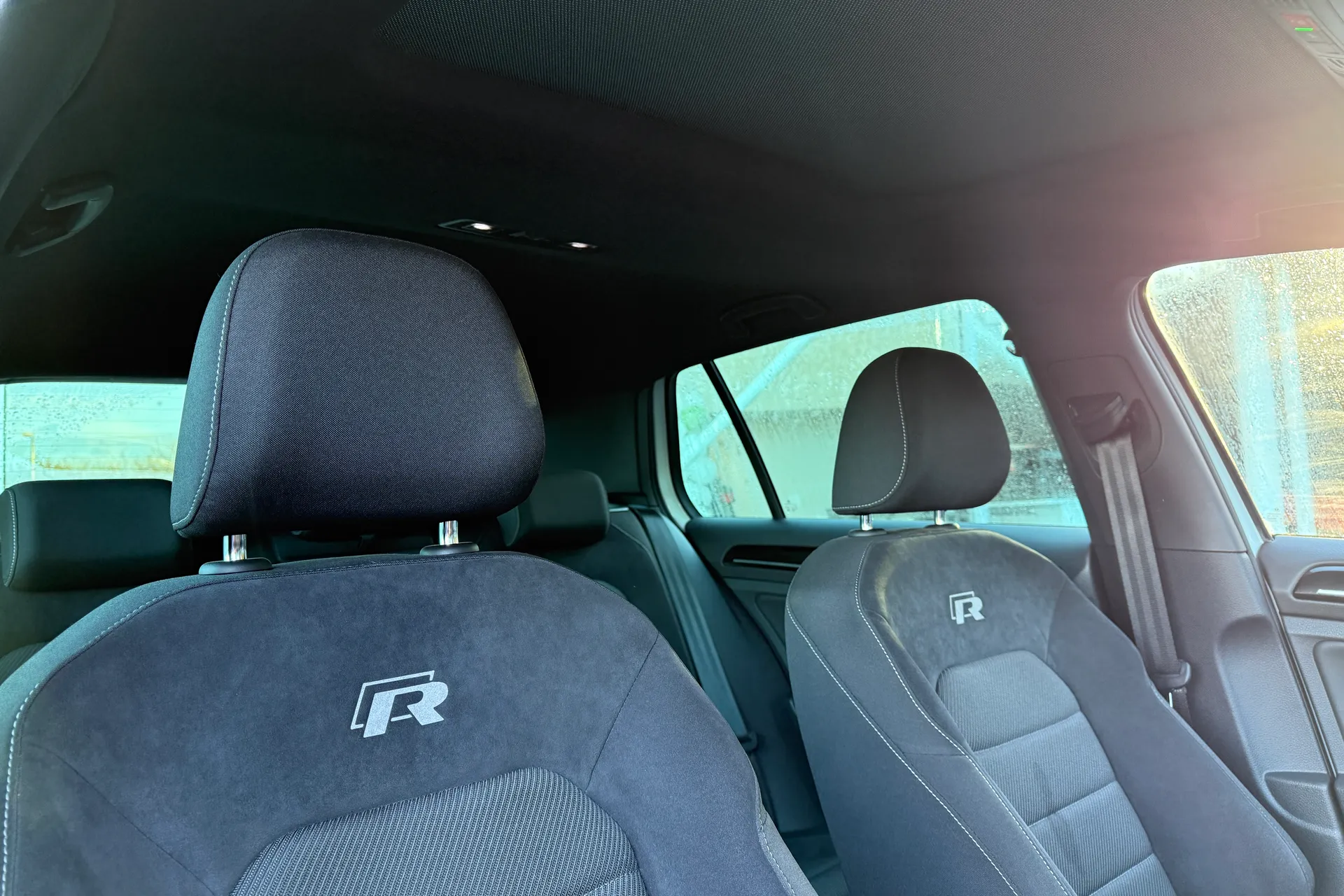 VOLKSWAGEN GOLF thumbnail image number 40