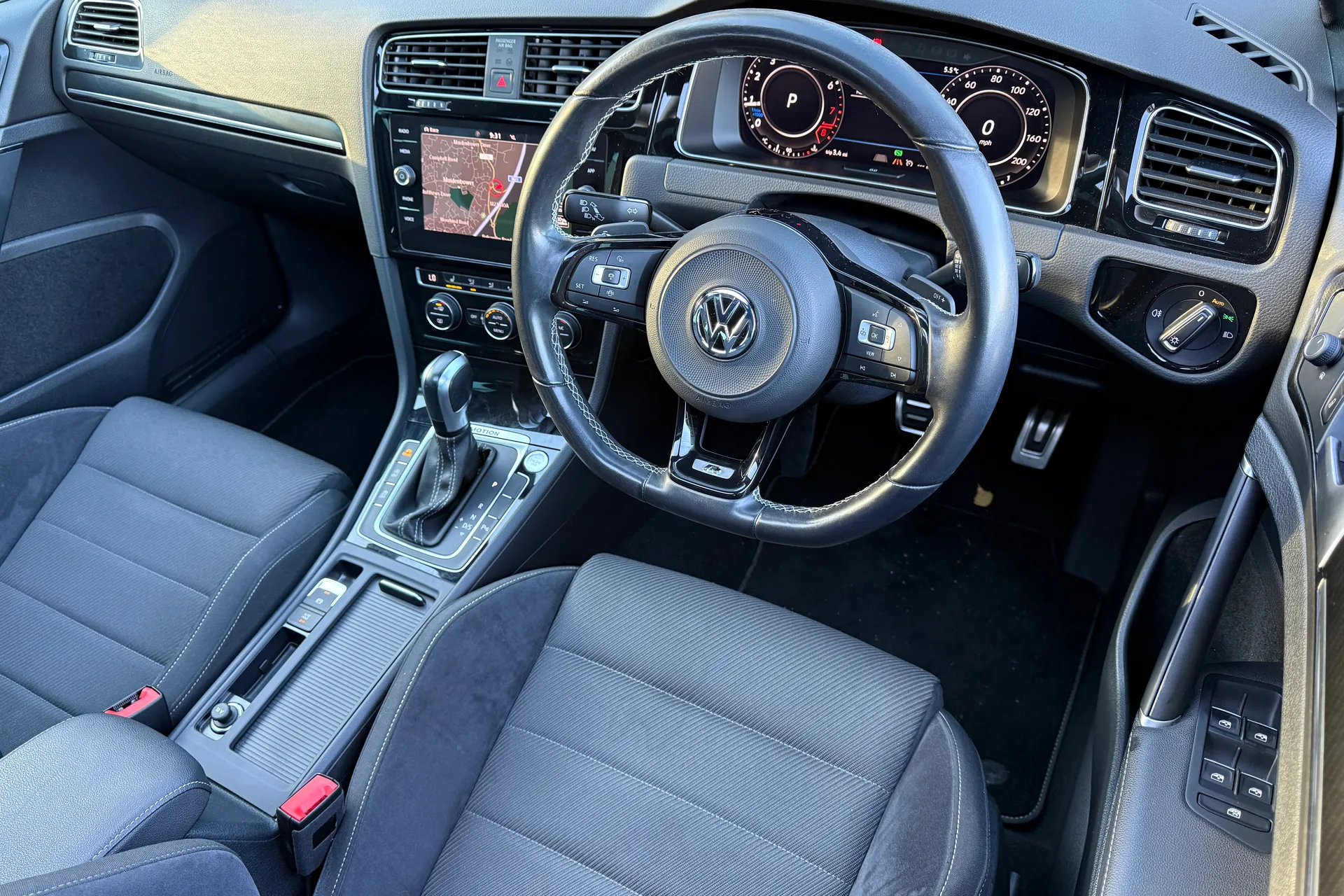 VOLKSWAGEN GOLF thumbnail image number 60