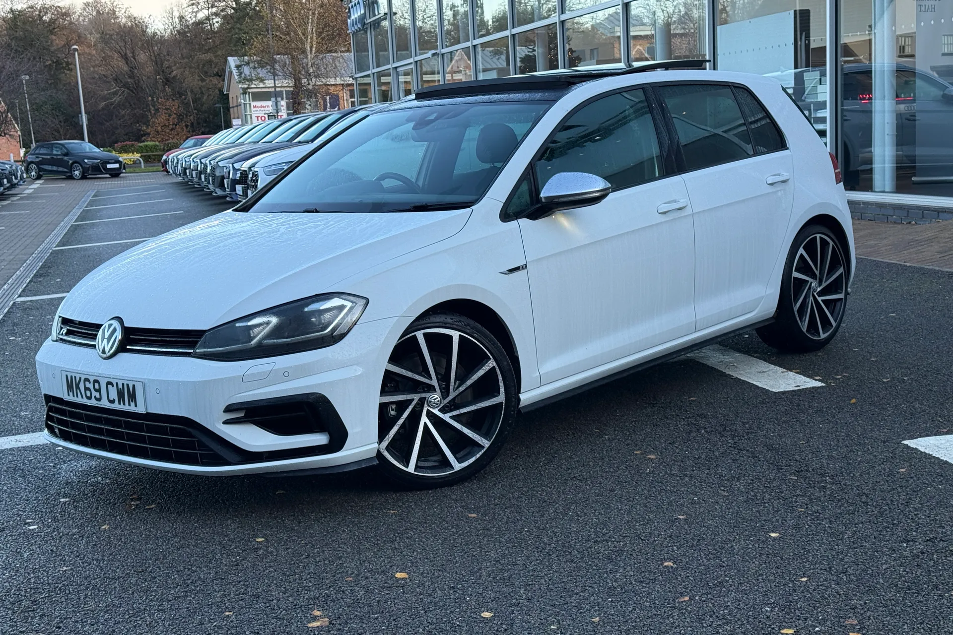 VOLKSWAGEN GOLF thumbnail image number 26