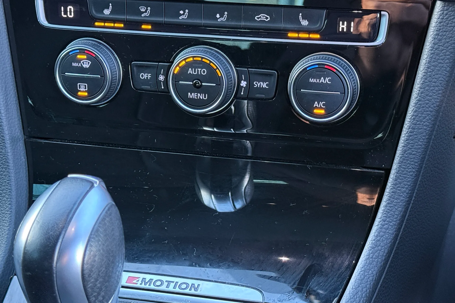 VOLKSWAGEN GOLF thumbnail image number 46