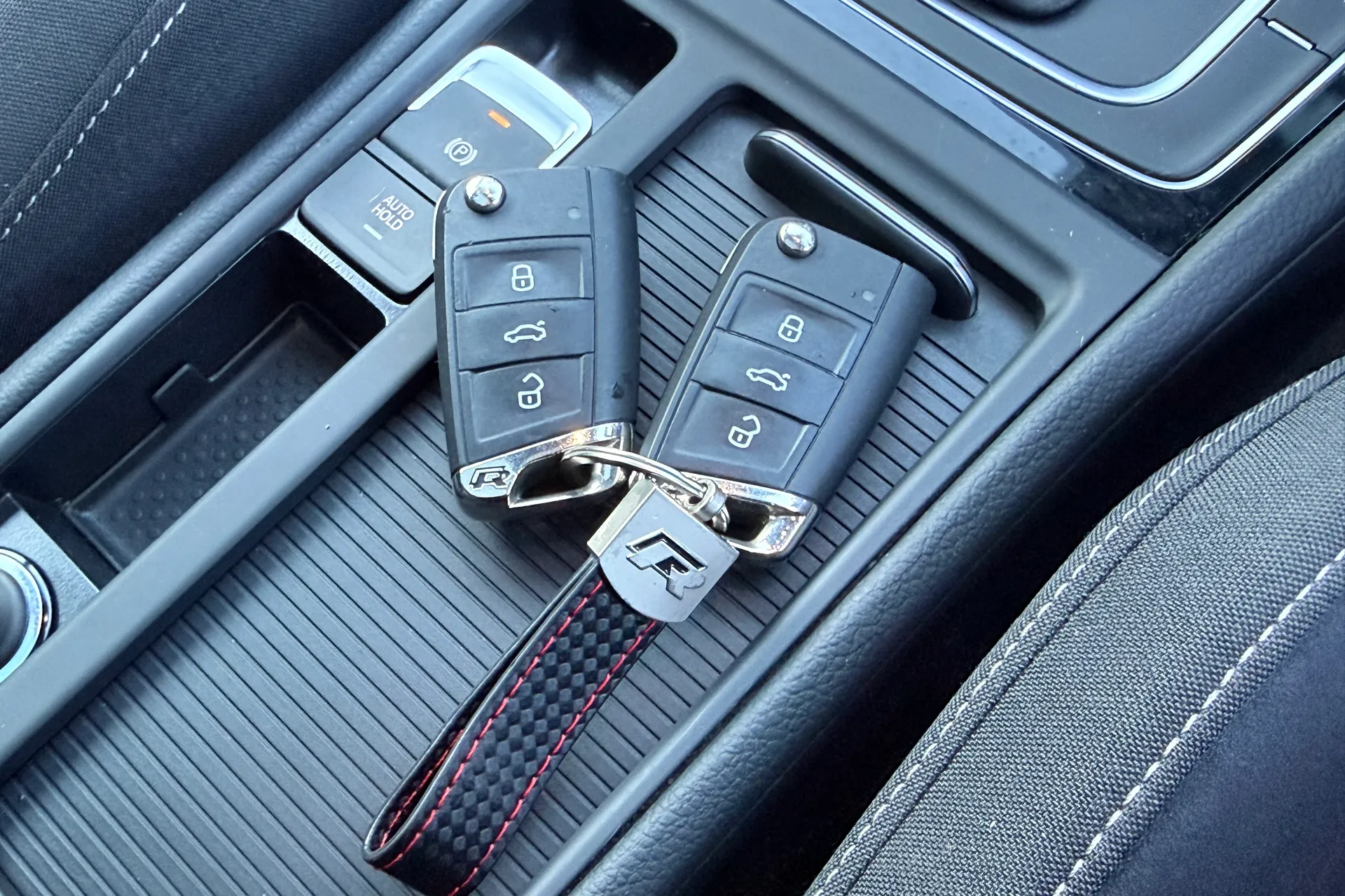 VOLKSWAGEN GOLF thumbnail image number 66