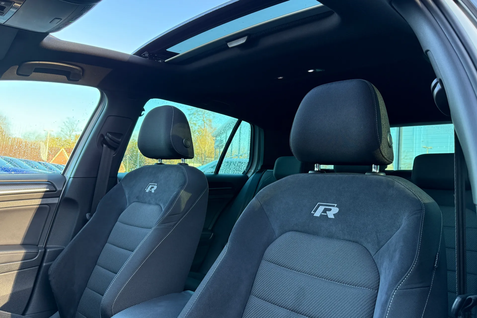 VOLKSWAGEN GOLF thumbnail image number 57