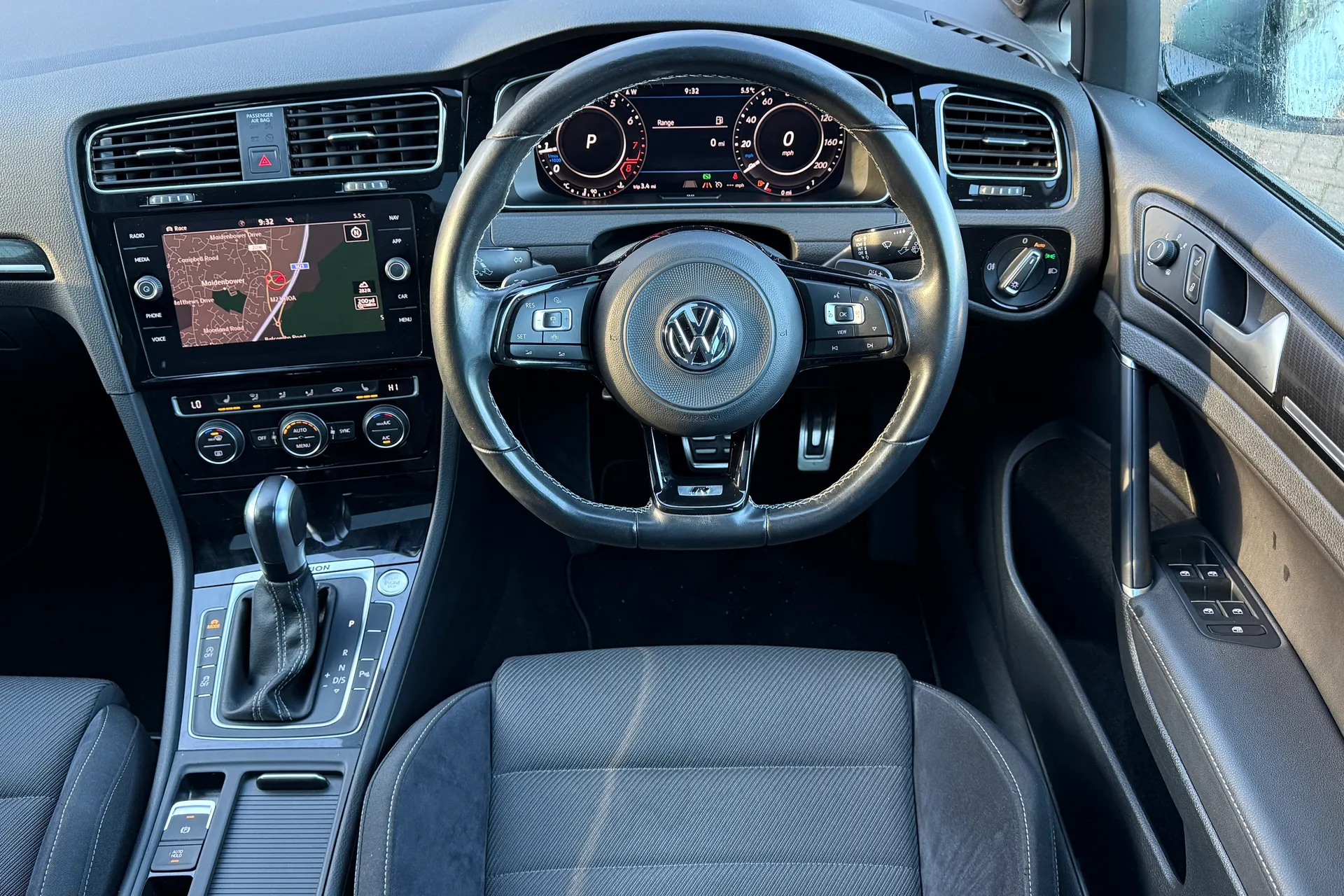 VOLKSWAGEN GOLF thumbnail image number 64