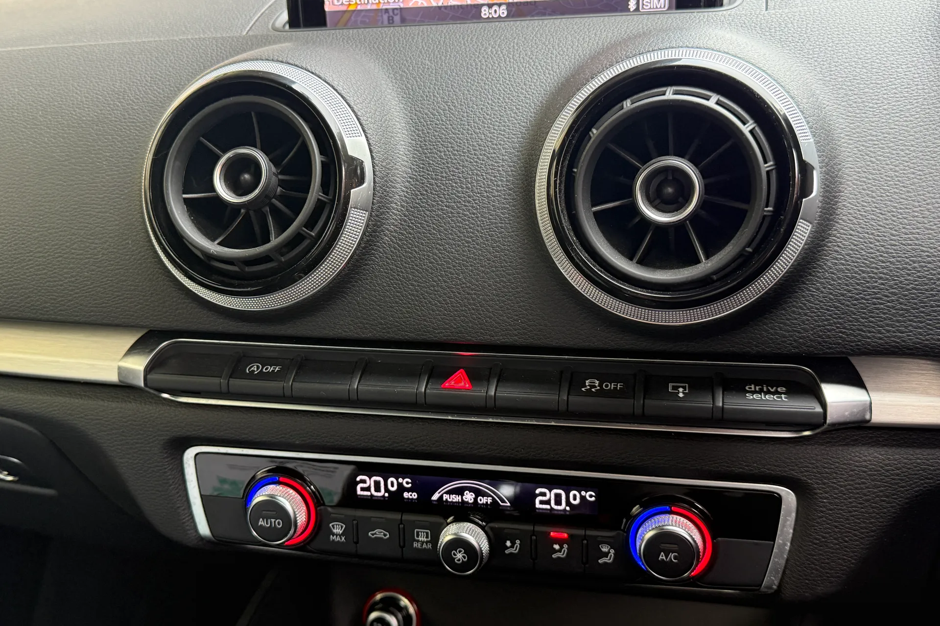 Audi A3 thumbnail image number 31