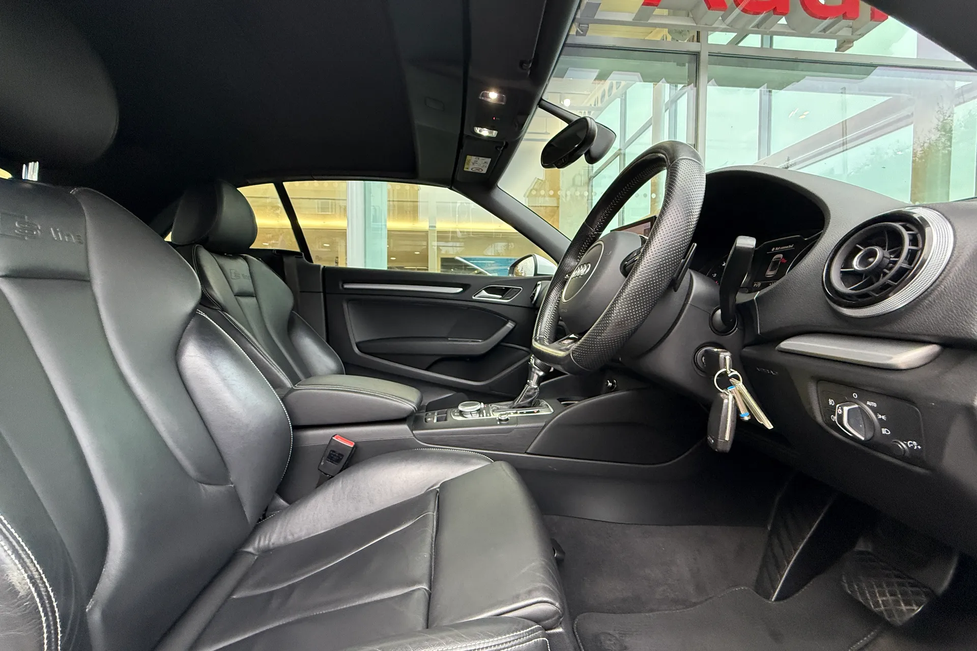 Audi A3 thumbnail image number 38