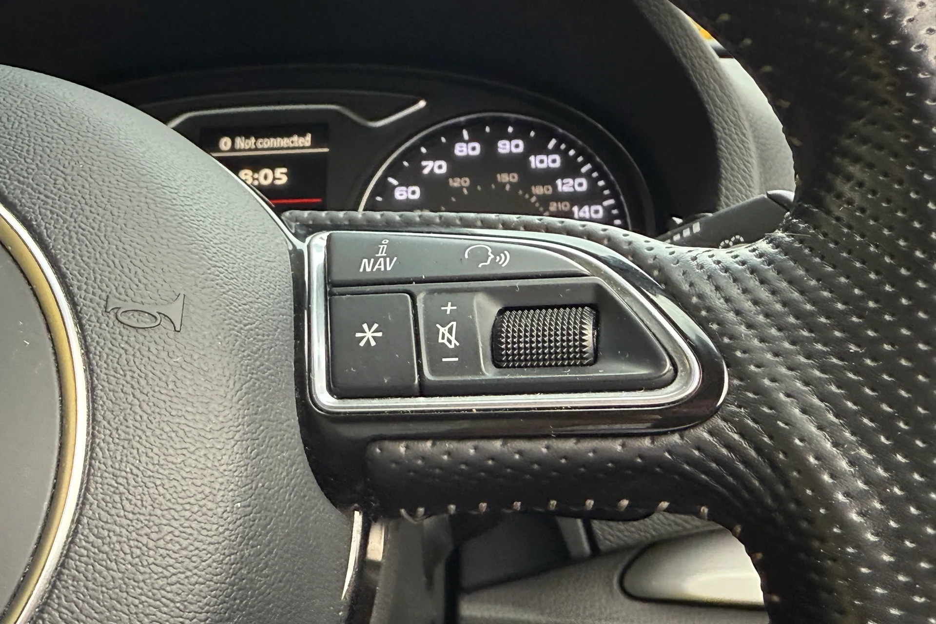 Audi A3 thumbnail image number 10