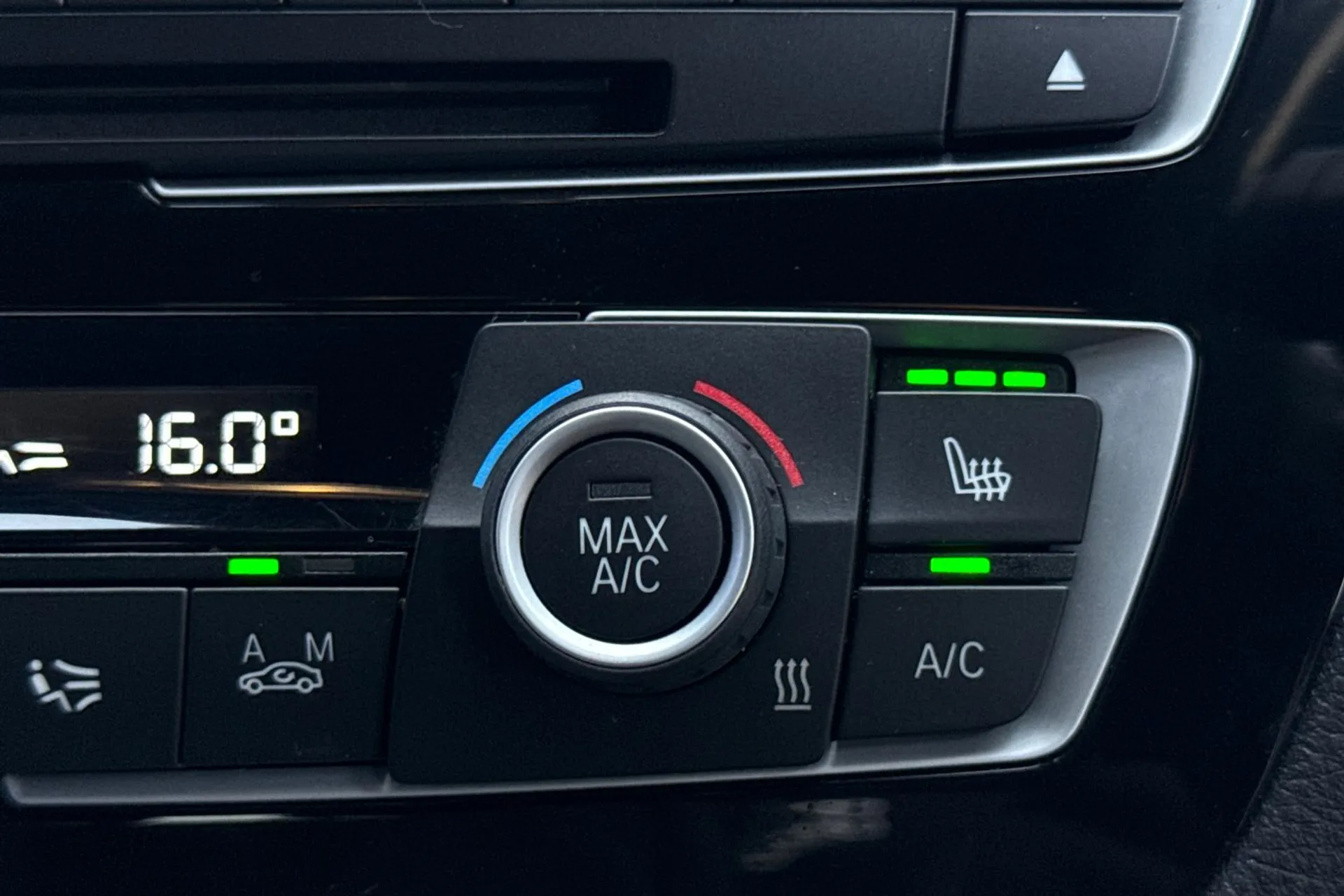 BMW 1 SERIES thumbnail image number 41