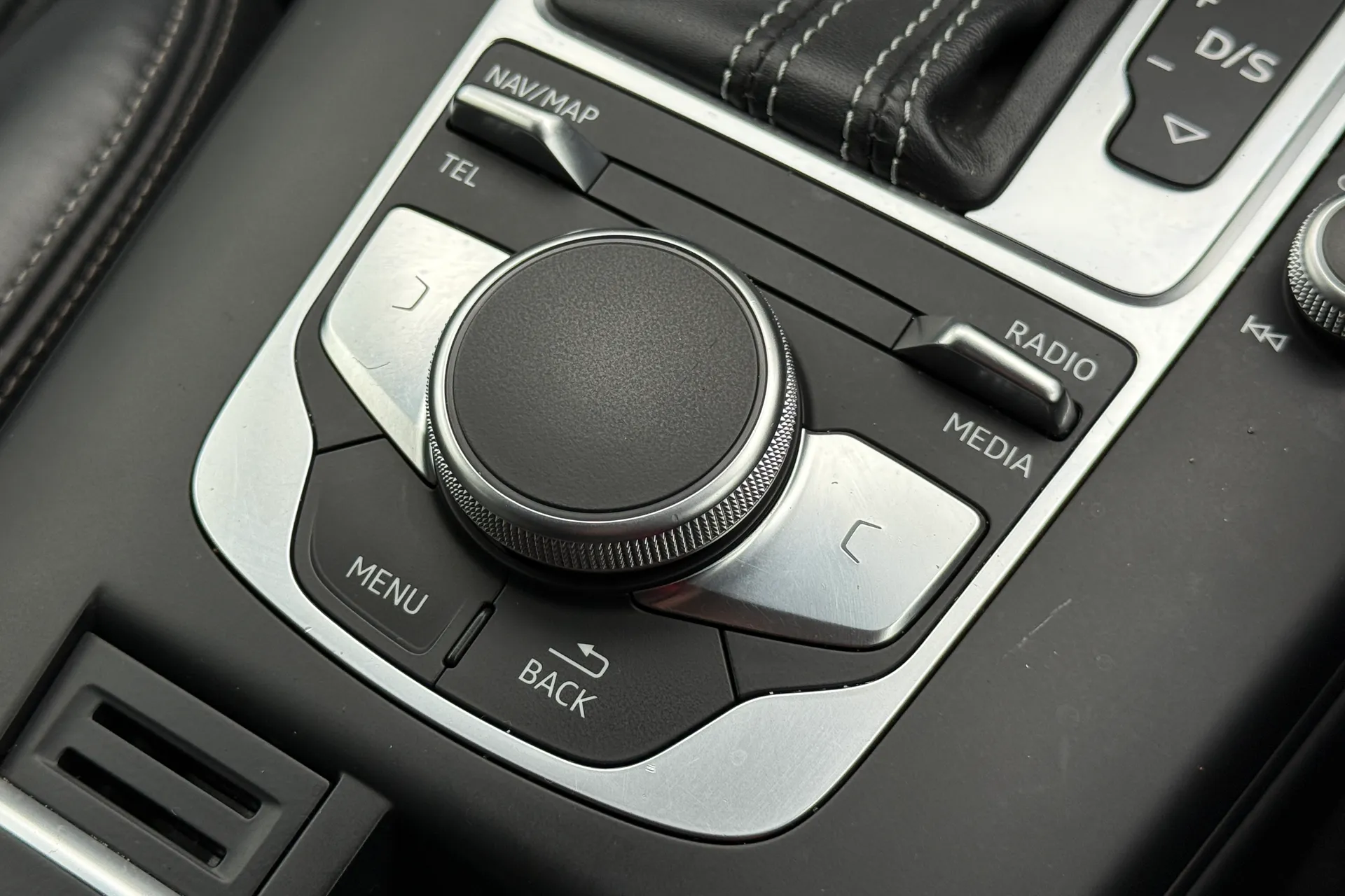 Audi A3 thumbnail image number 17