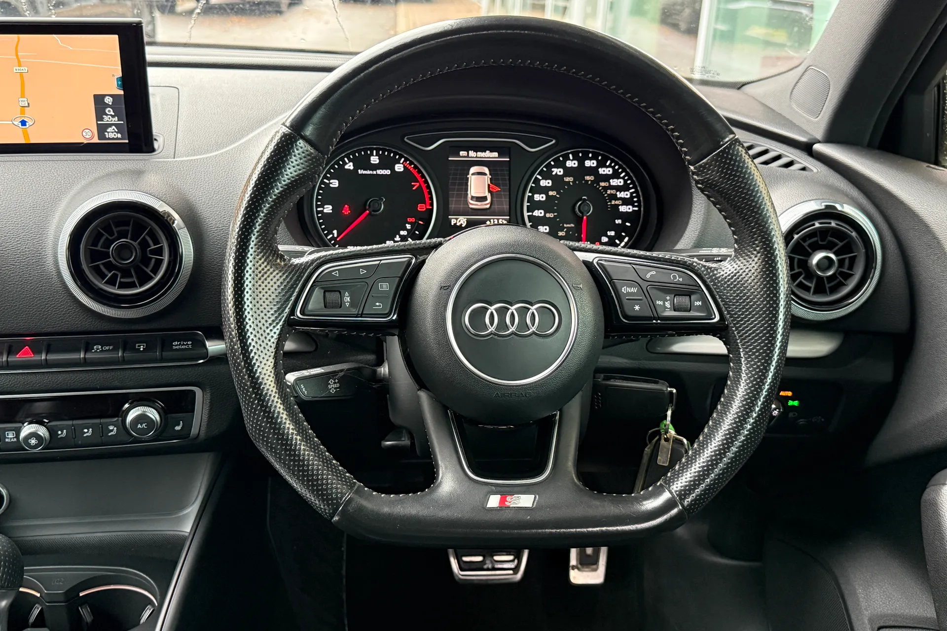 Audi A3 thumbnail image number 39