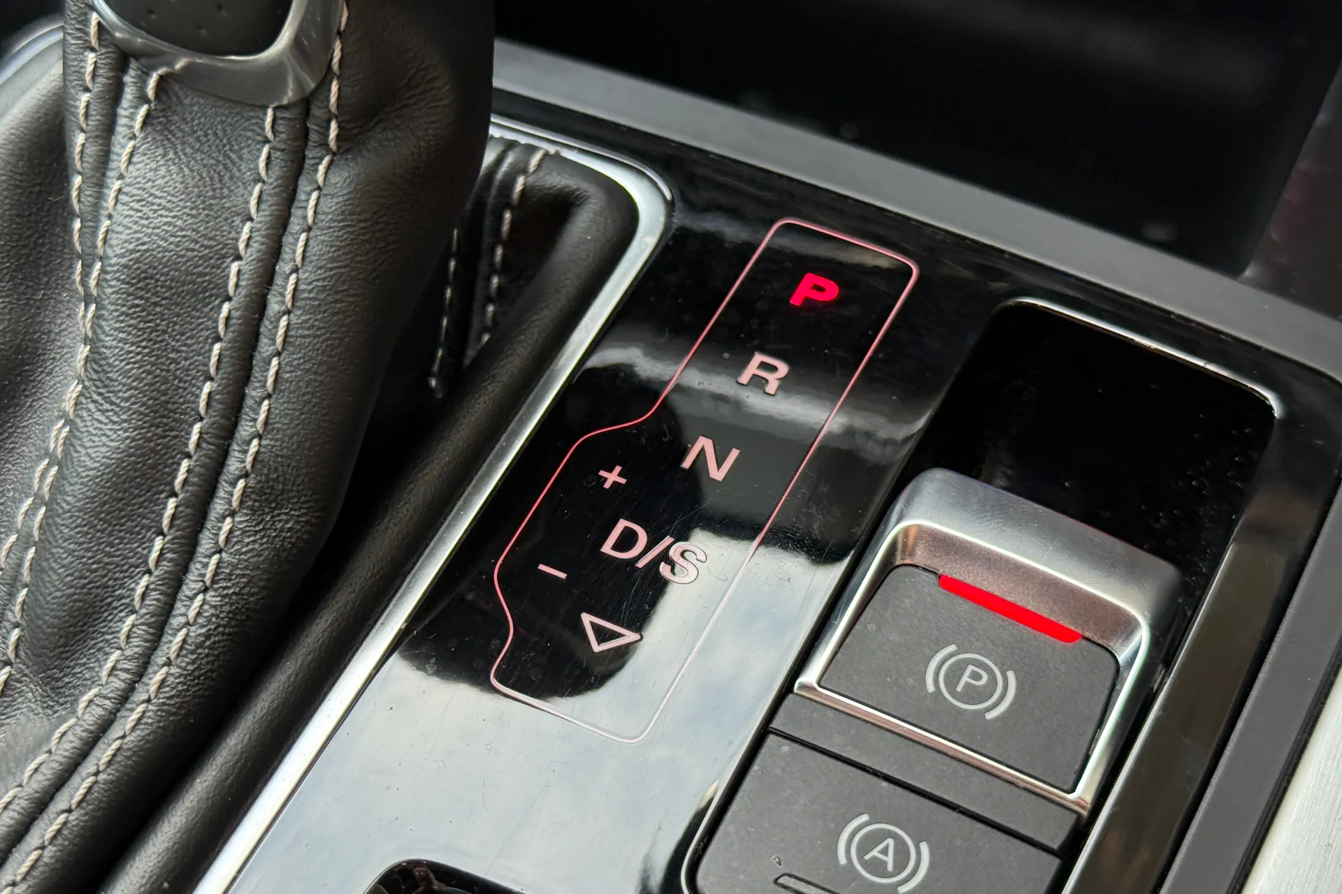 Audi A6 thumbnail image number 39