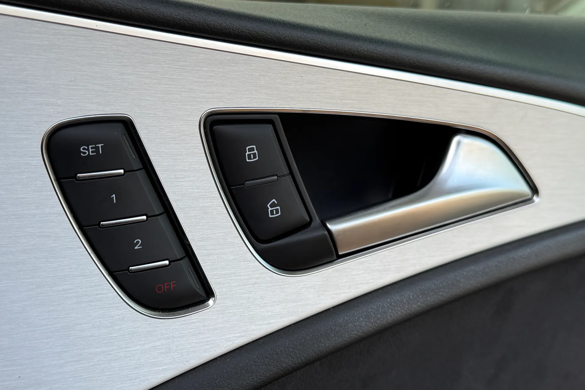 Audi A6 thumbnail image number 46