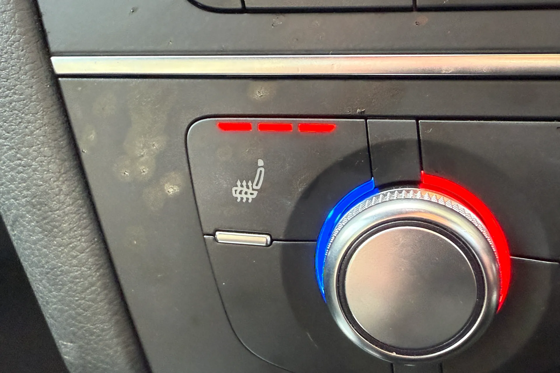 Audi A6 thumbnail image number 43