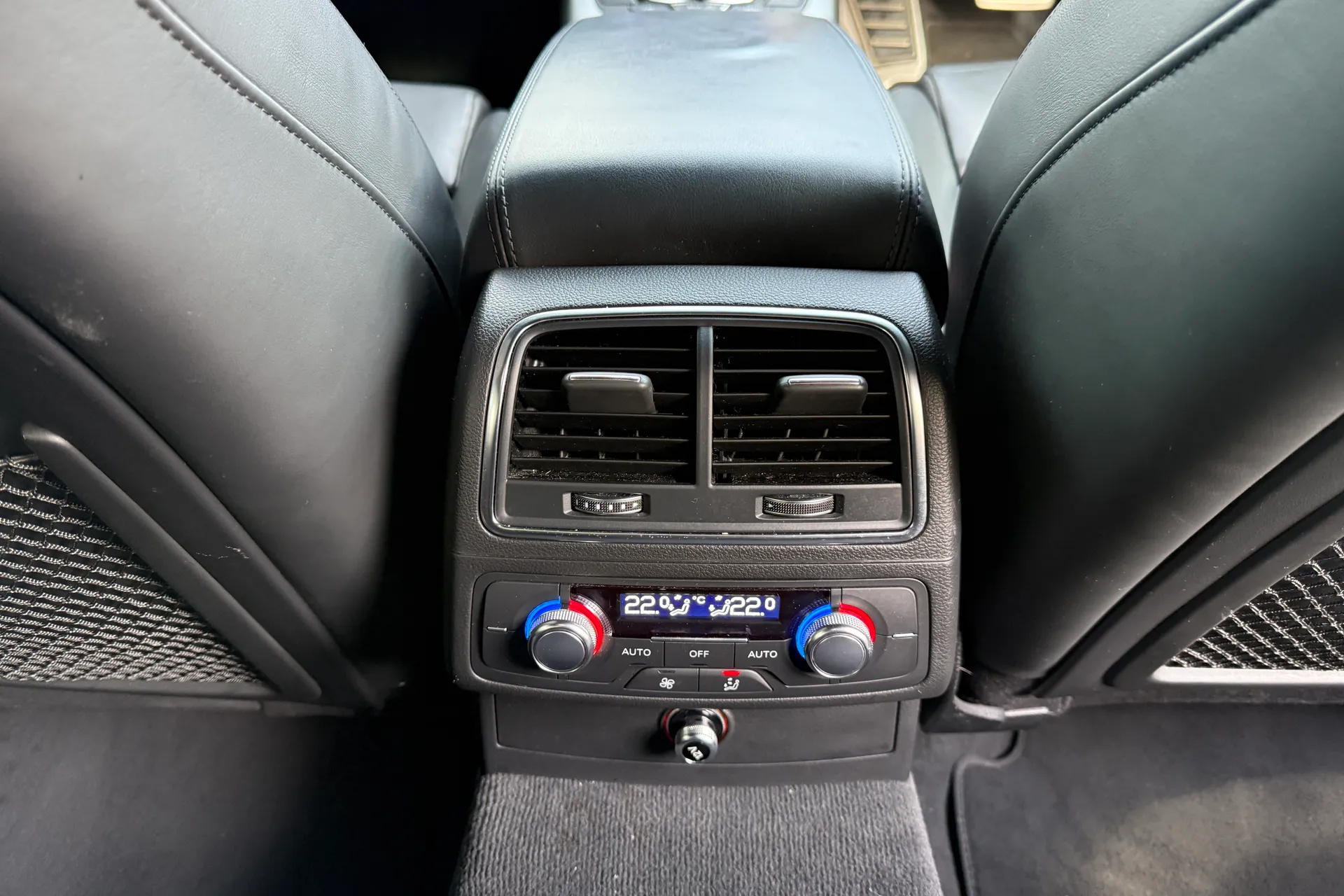 Audi A6 thumbnail image number 60