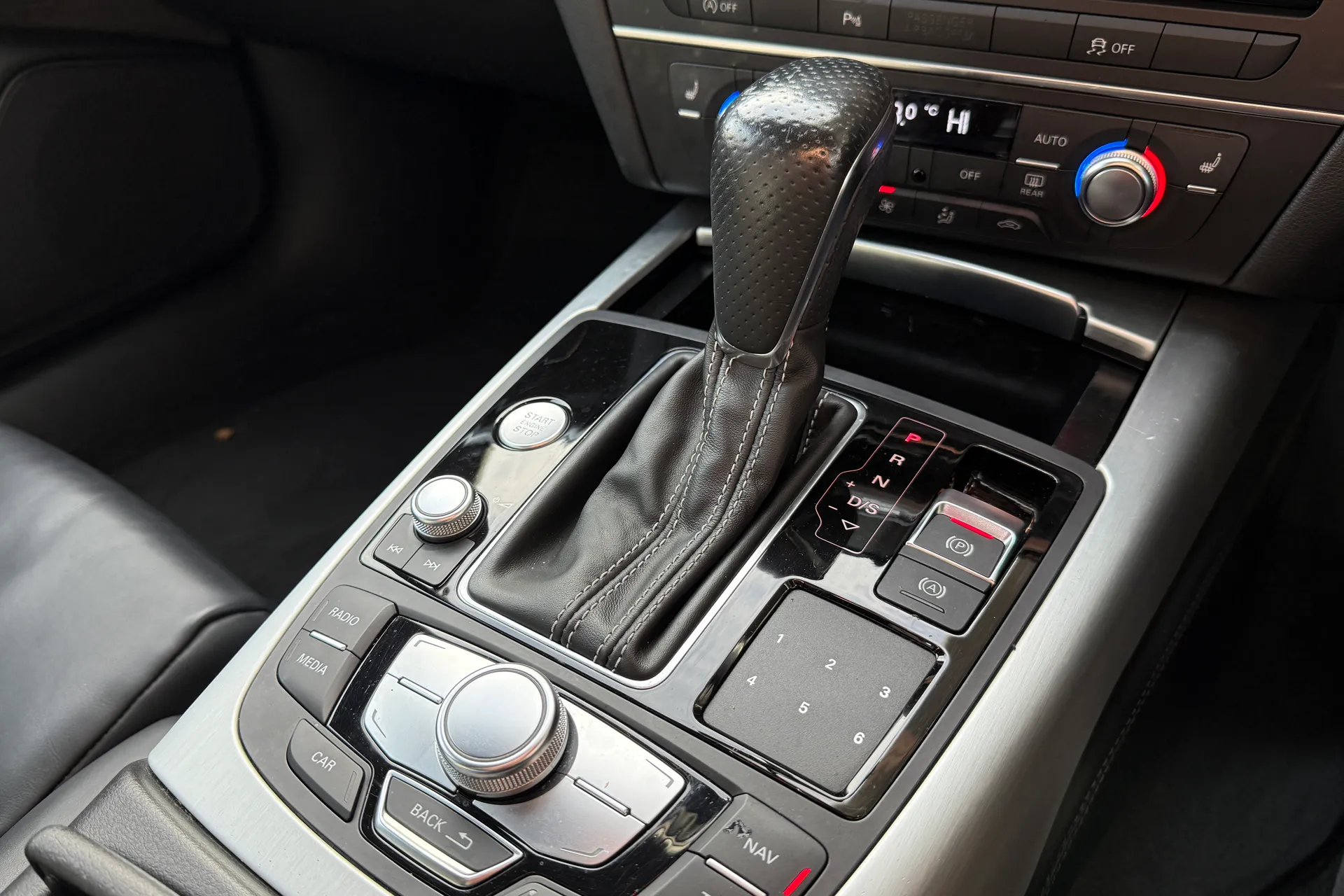 Audi A6 thumbnail image number 42