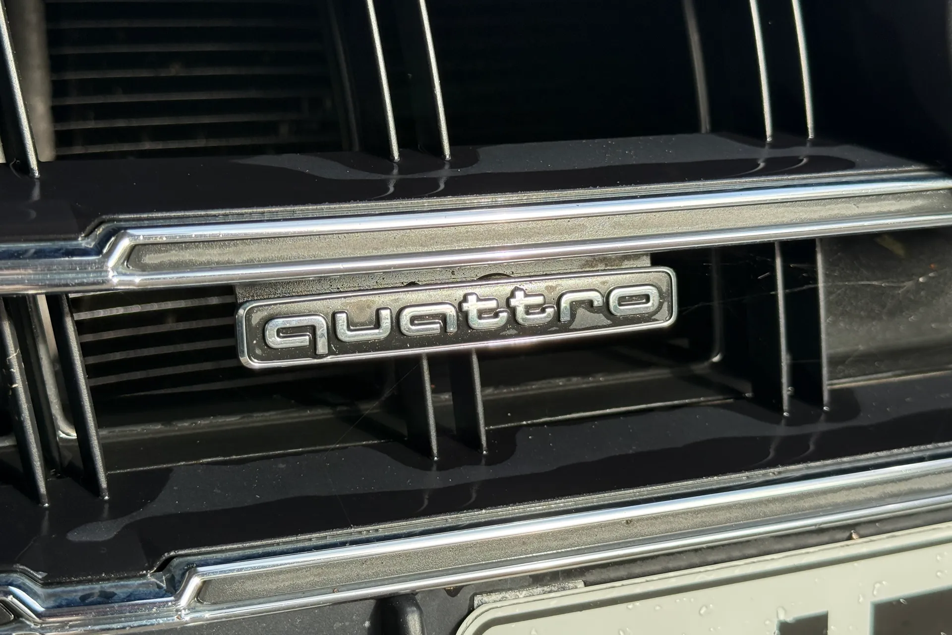 Audi A6 thumbnail image number 30