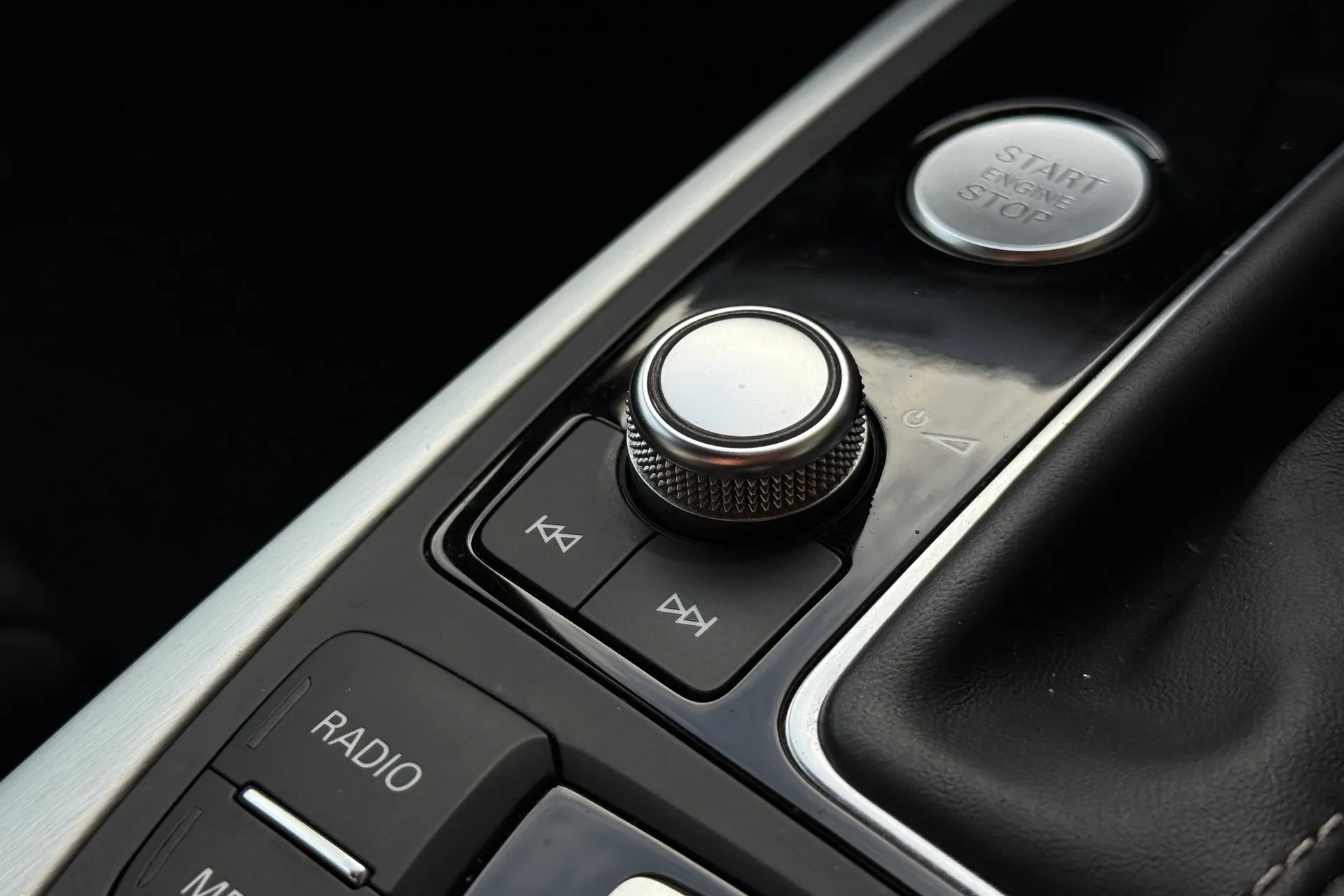 Audi A6 thumbnail image number 37