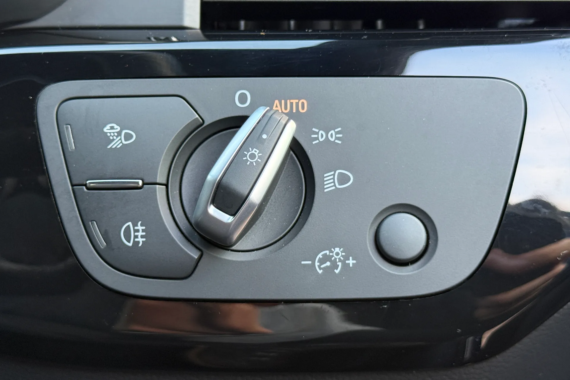 Audi A5 thumbnail image number 21