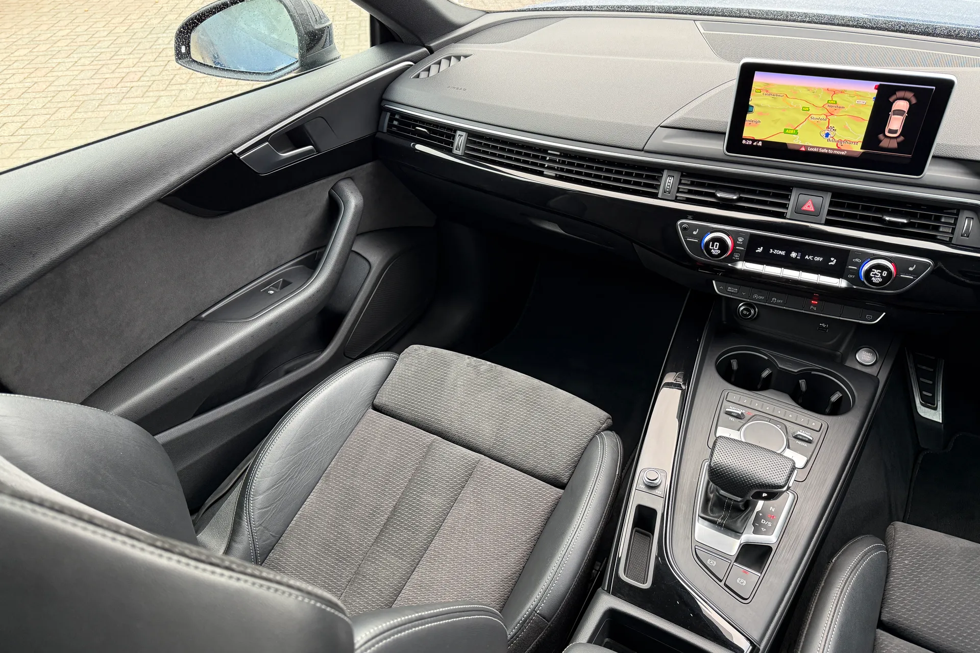 Audi A5 thumbnail image number 36