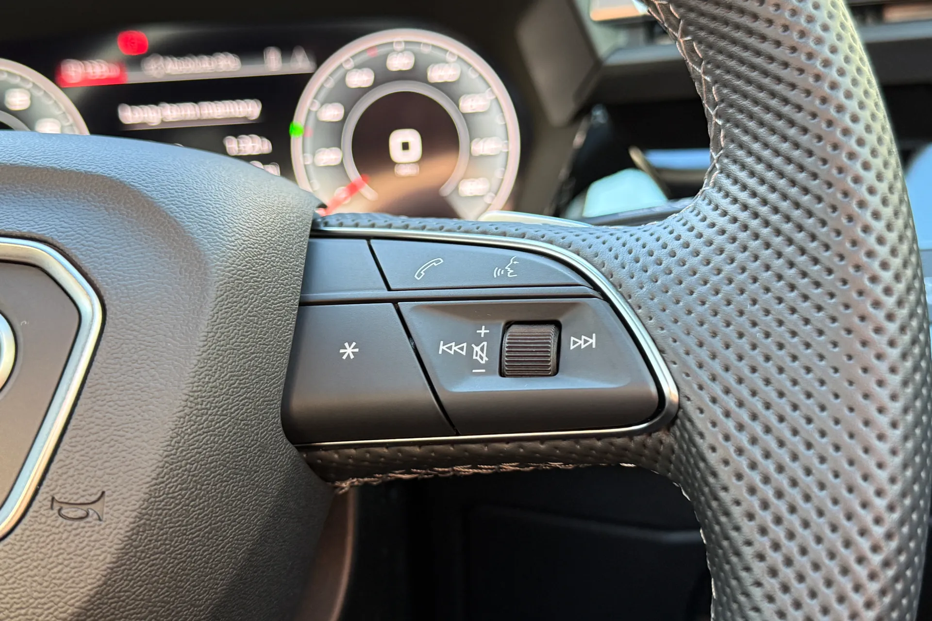 Audi A3 thumbnail image number 25