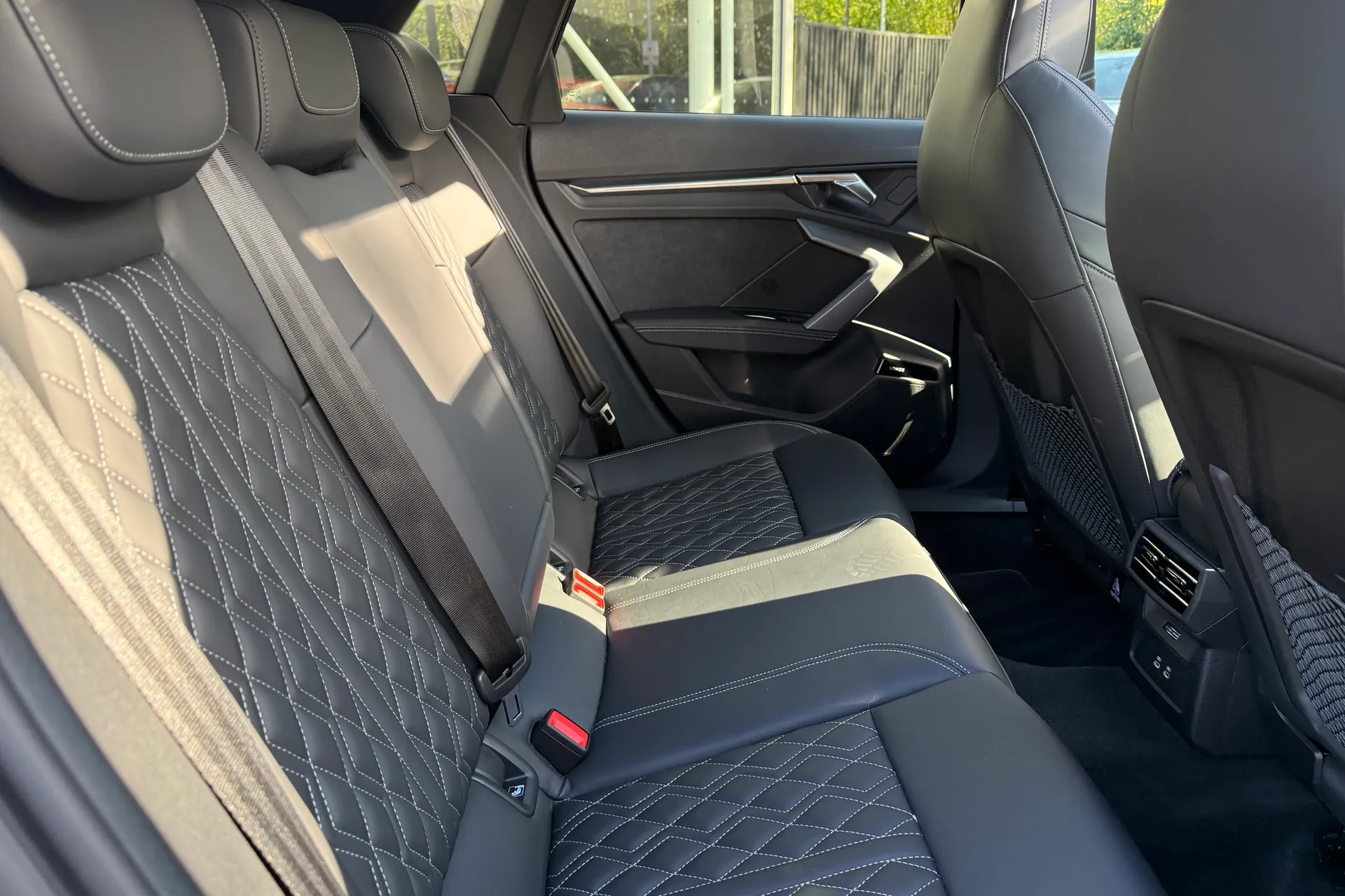 Audi A3 thumbnail image number 31