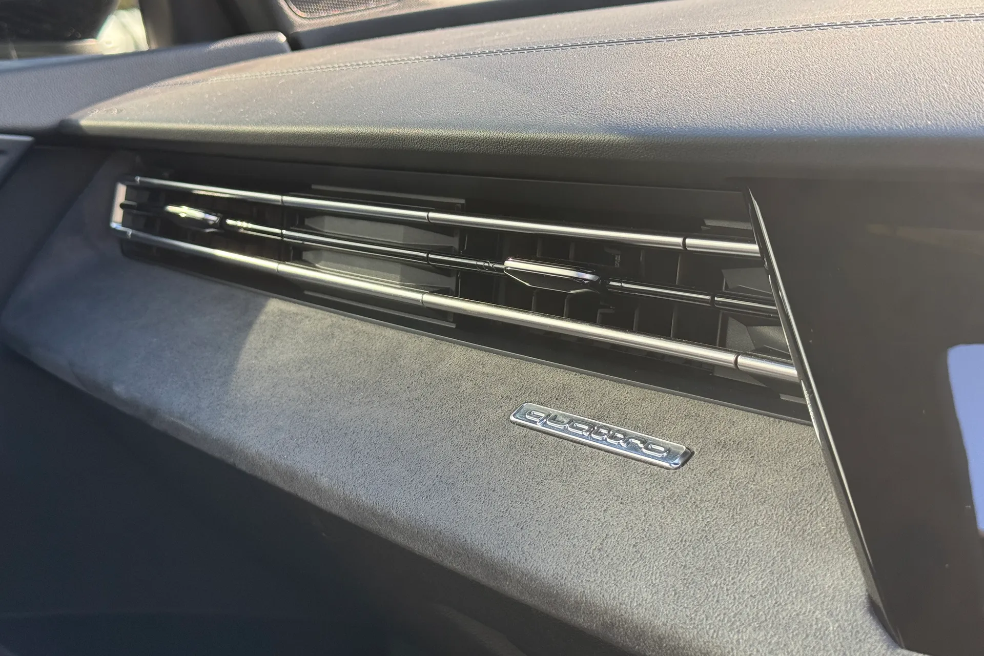 Audi A3 thumbnail image number 18