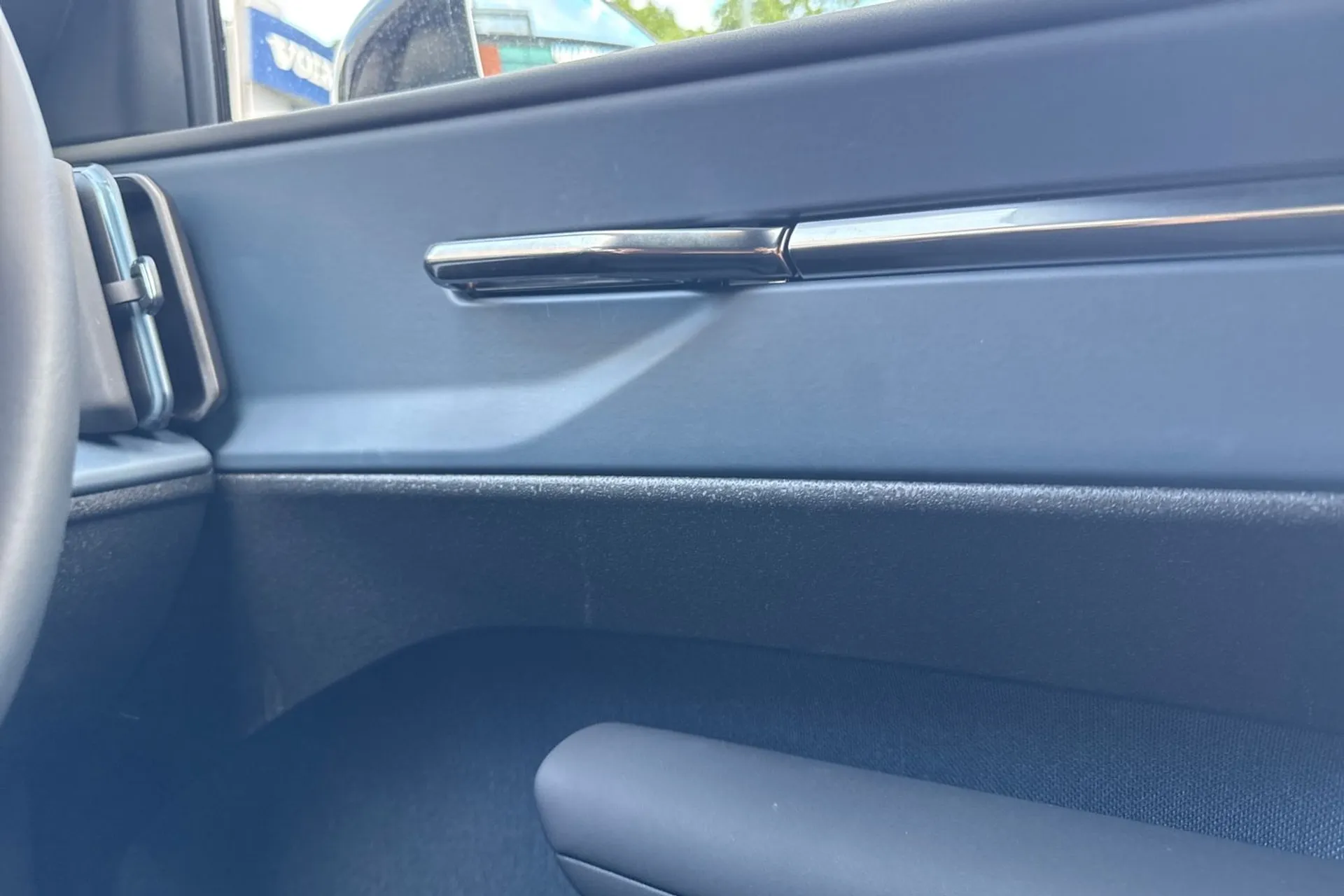 Volvo EX30 thumbnail image number 41