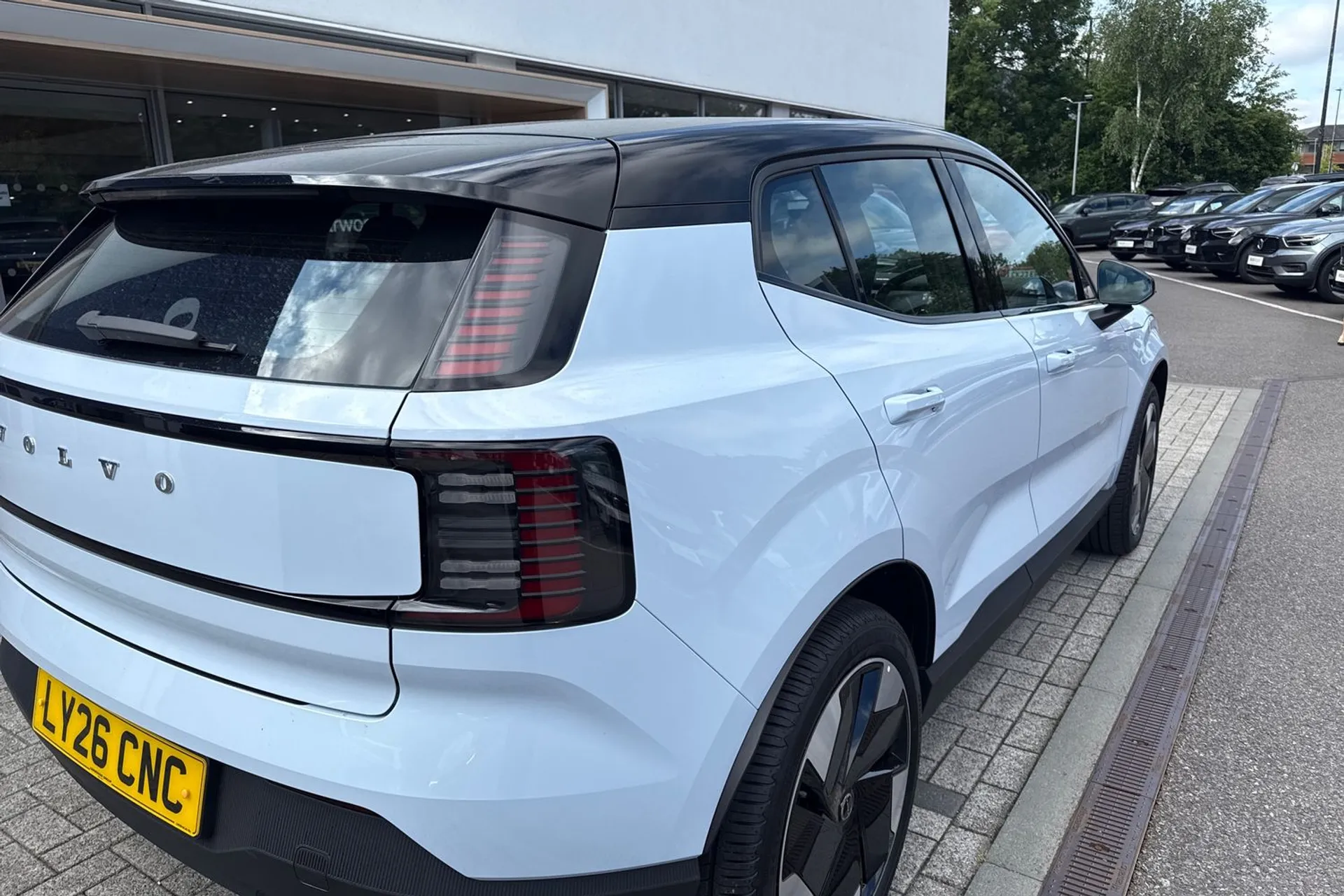 Volvo EX30 thumbnail image number 14