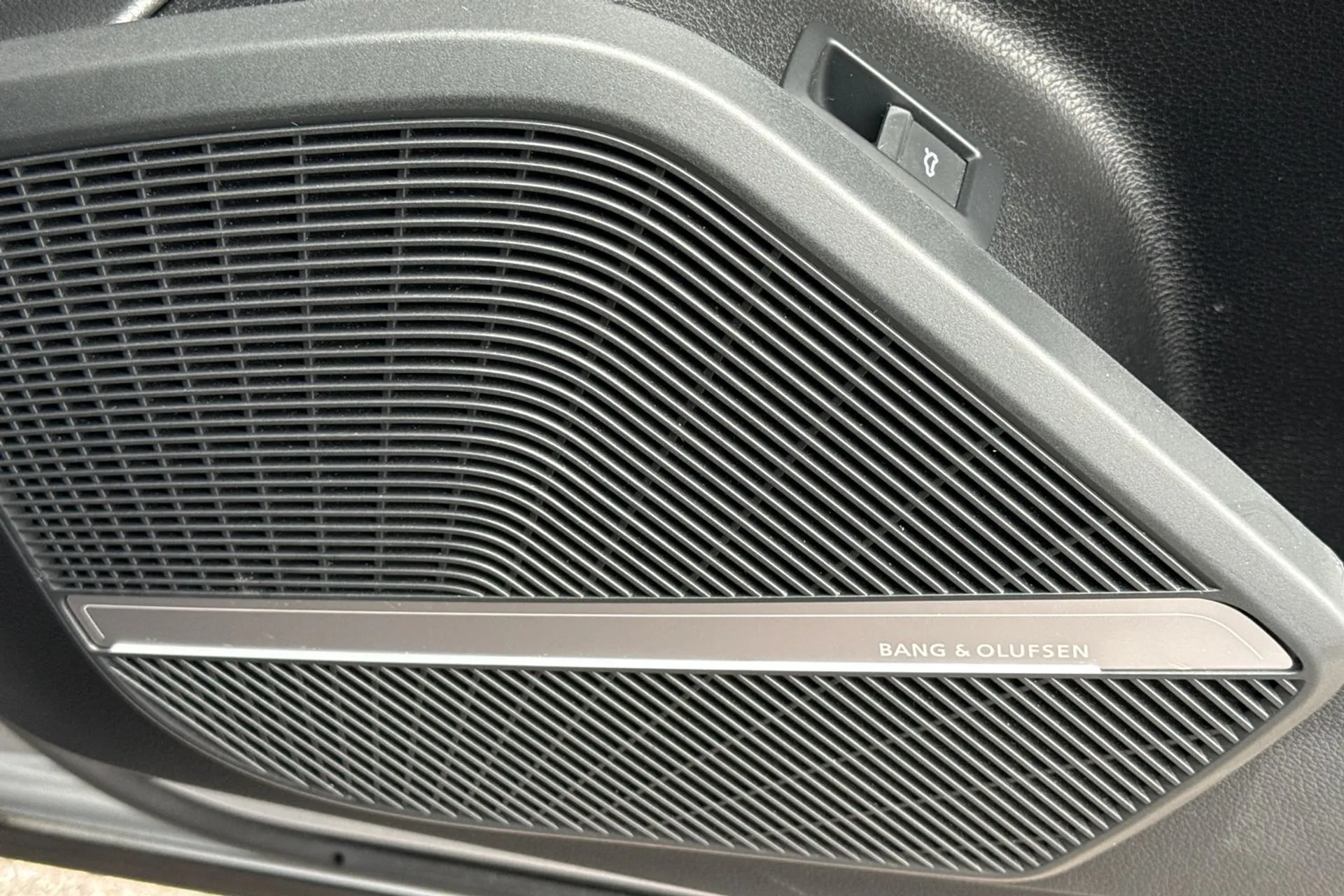 Audi Q5 S LINE TFSI QUATTRO thumbnail image number 40