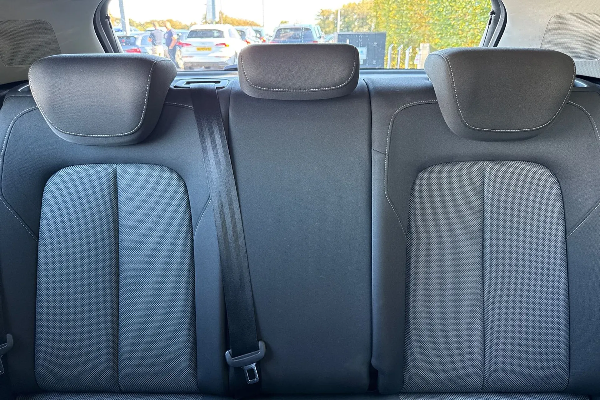 Audi Q2 thumbnail image number 37