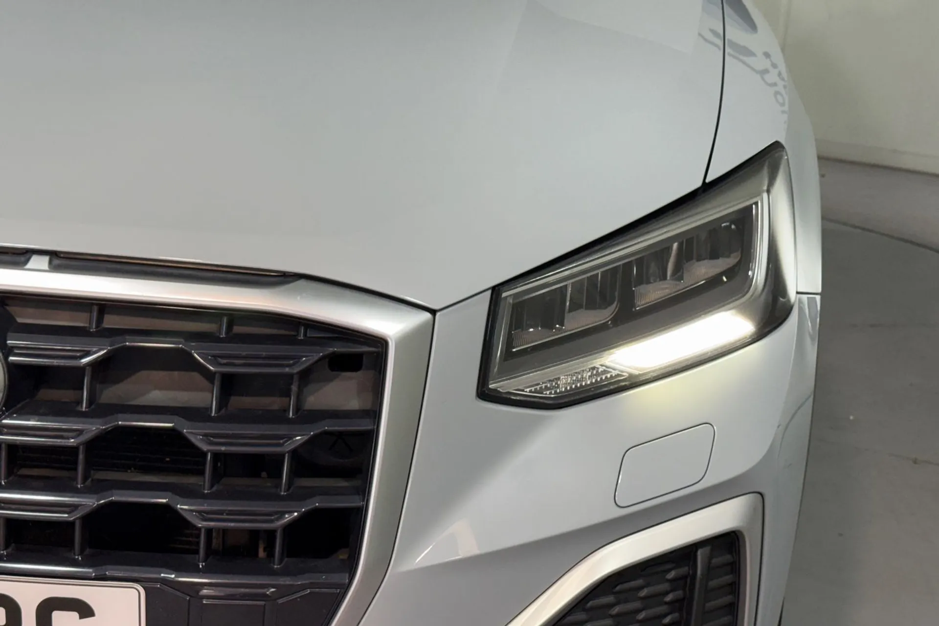 Audi Q2 thumbnail image number 10