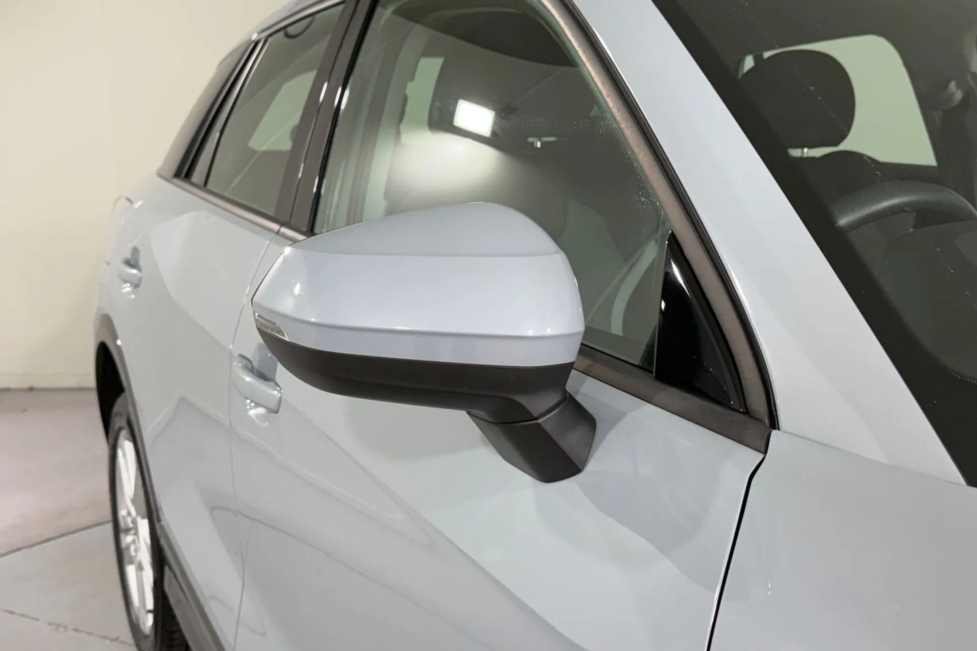 Audi Q2 thumbnail image number 17