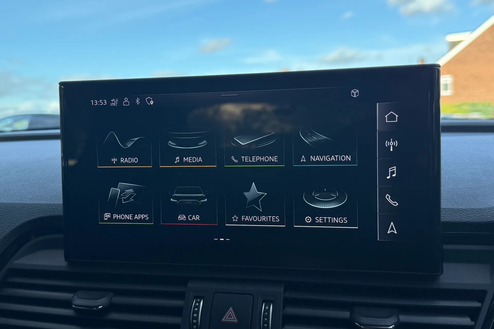 Audi Q5 thumbnail image number 46