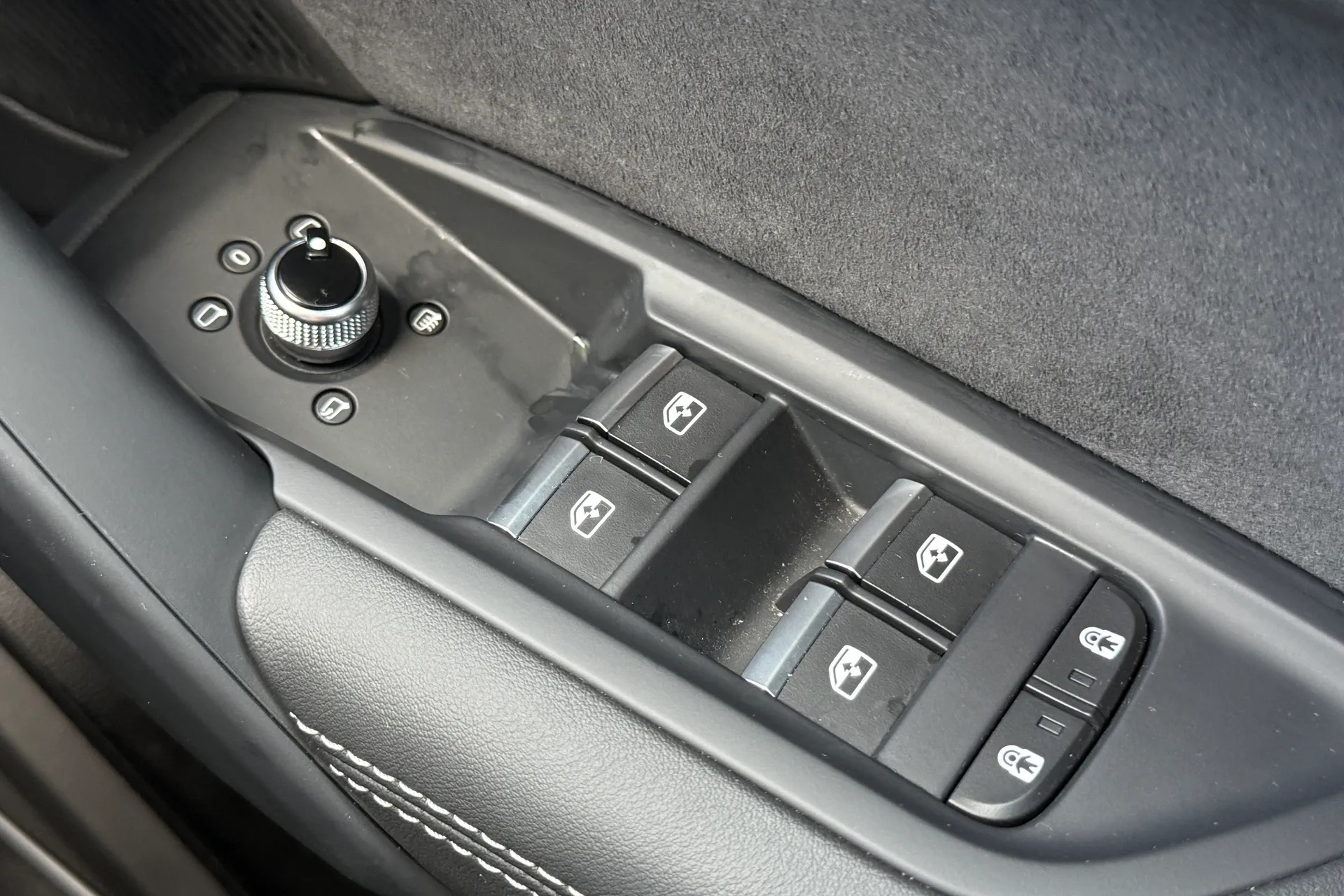 Audi Q5 thumbnail image number 71