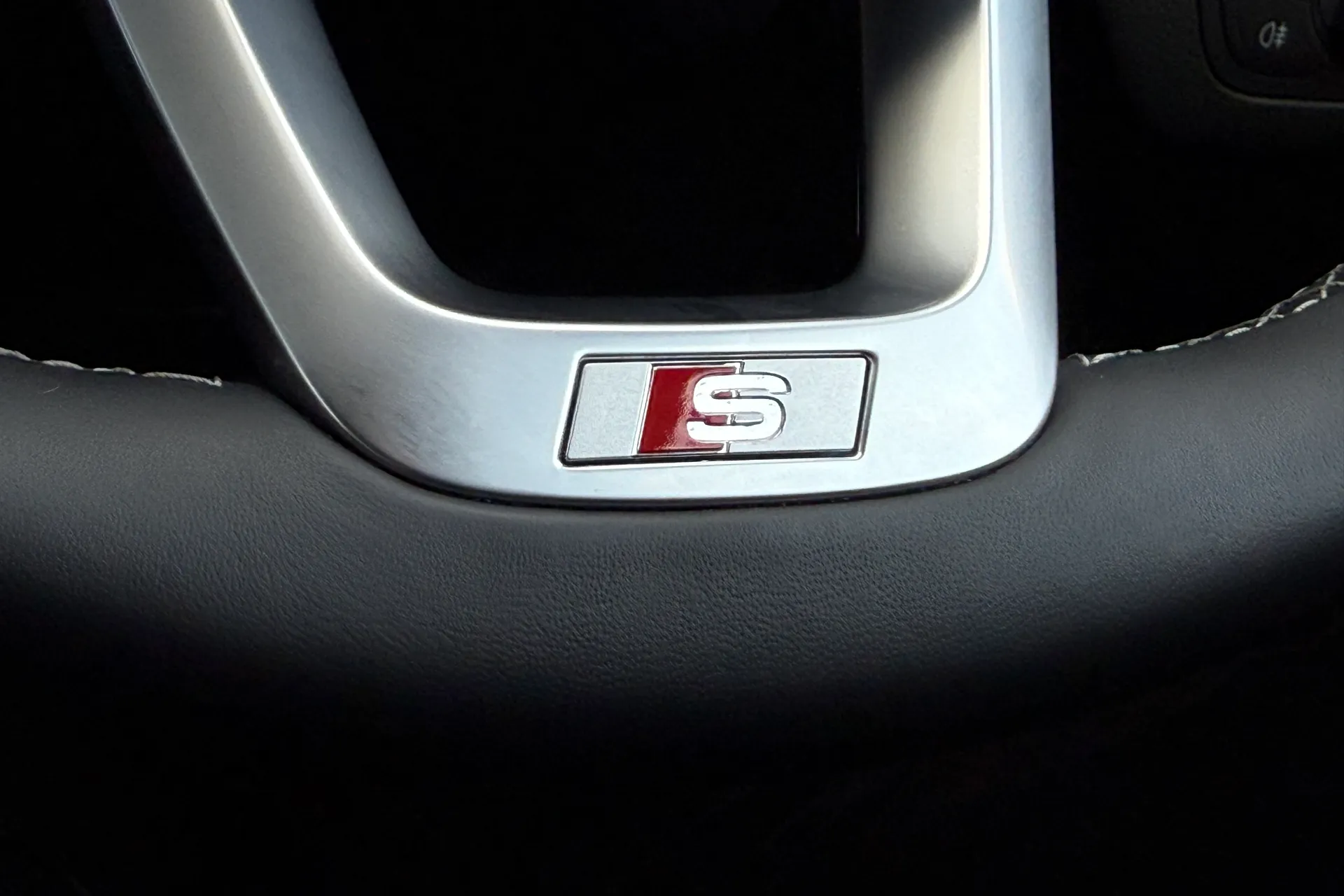 Audi Q5 thumbnail image number 57