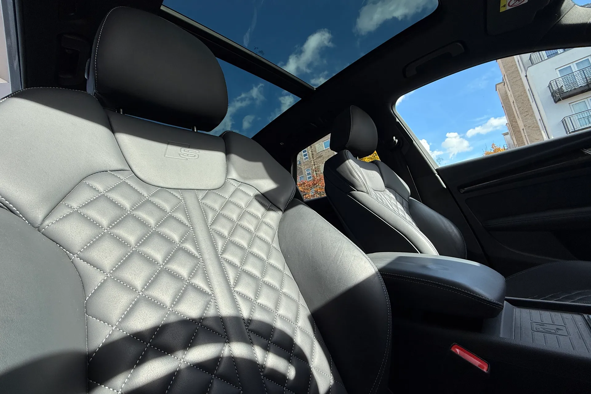 Audi Q5 thumbnail image number 4