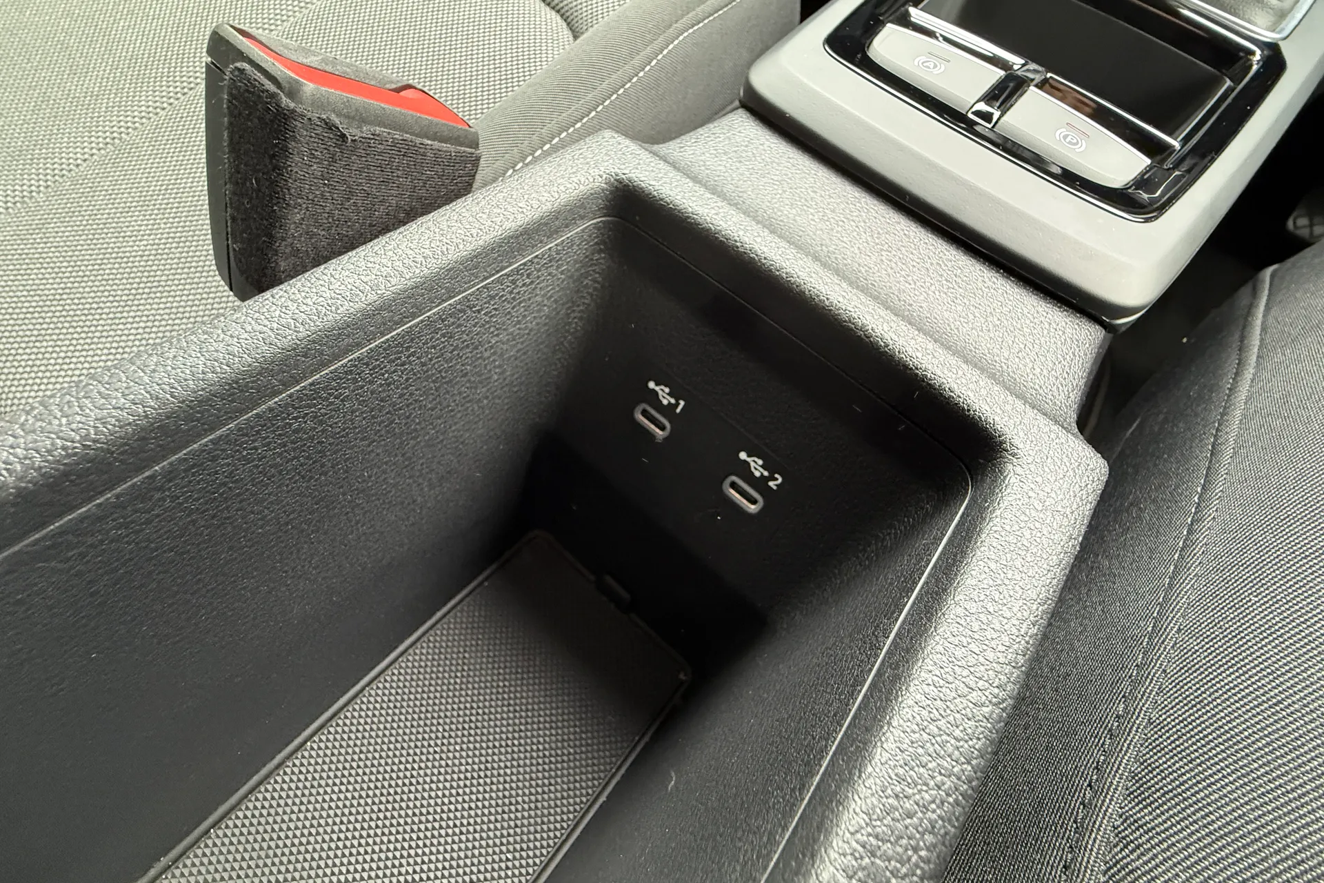 Audi Q2 thumbnail image number 39