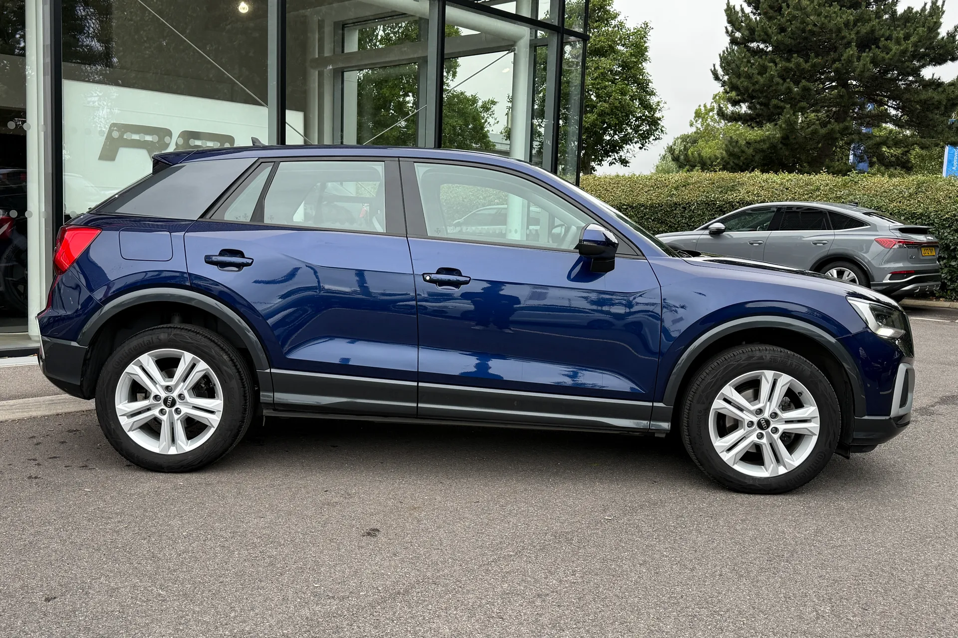 Audi Q2 thumbnail image number 2