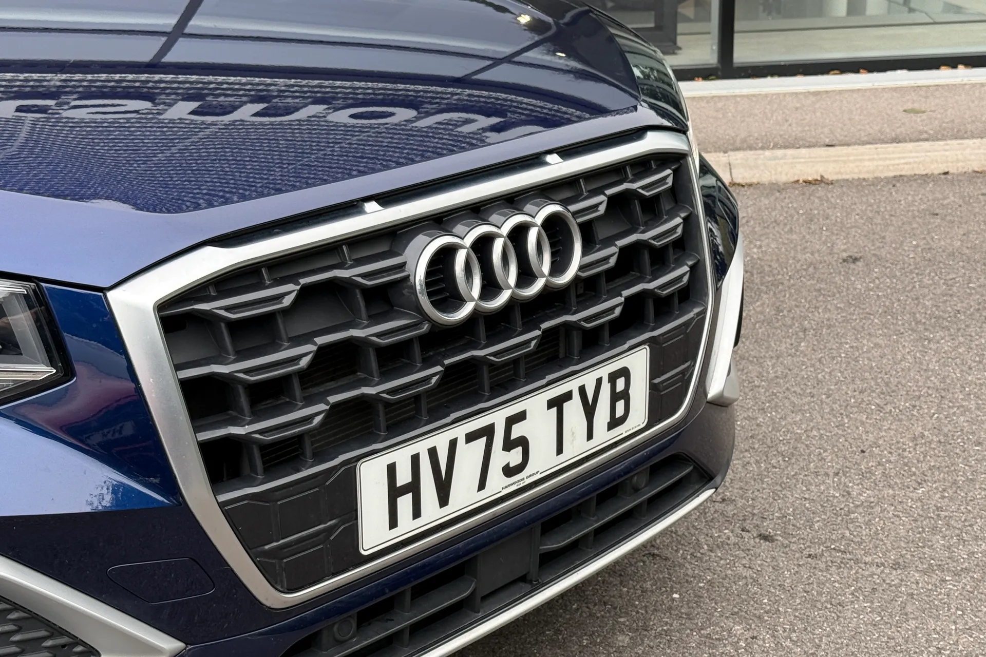 Audi Q2 thumbnail image number 14
