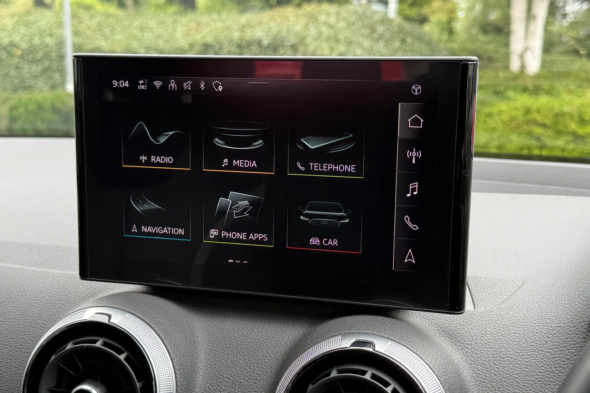 Audi Q2 thumbnail image number 33