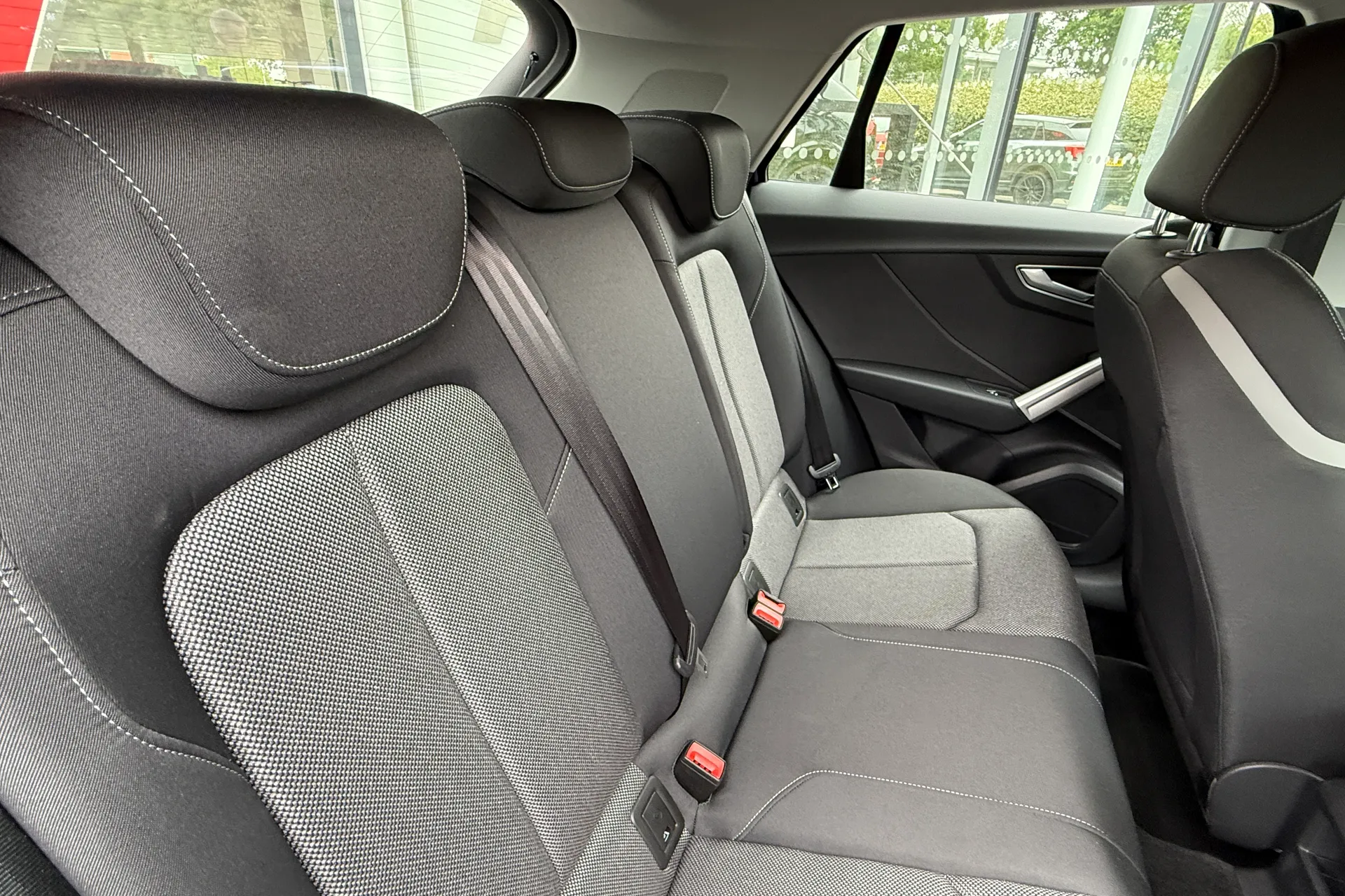 Audi Q2 thumbnail image number 43