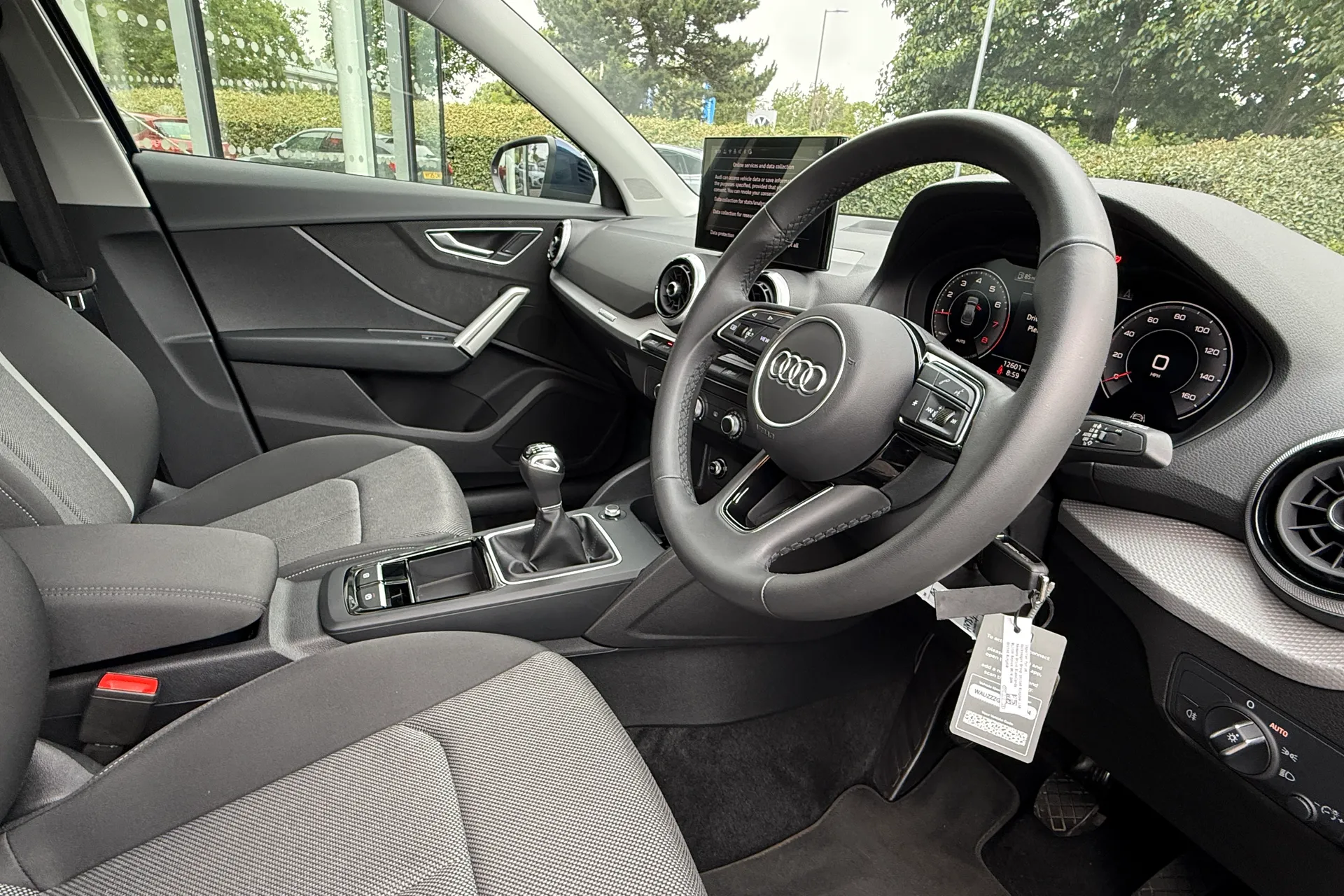Audi Q2 thumbnail image number 28