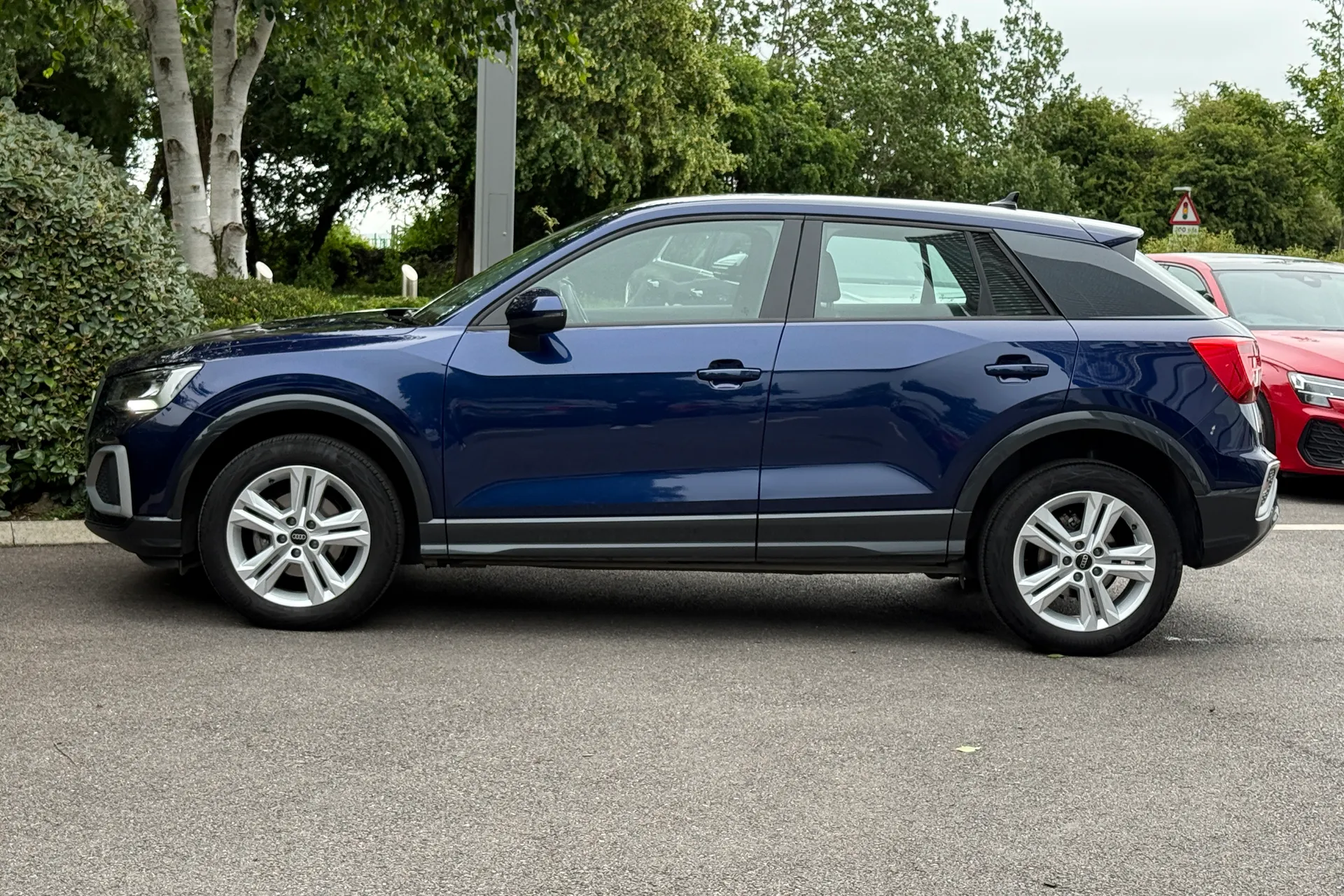 Audi Q2 thumbnail image number 16