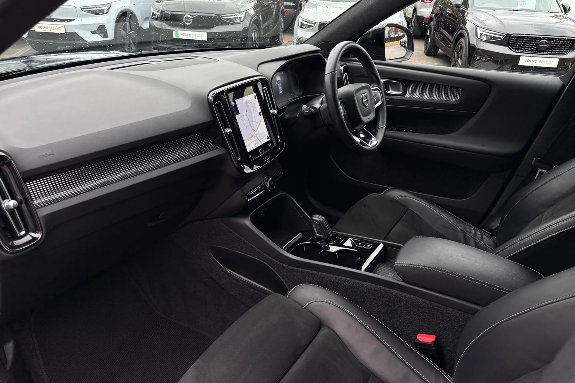 Volvo XC40 thumbnail image number 26