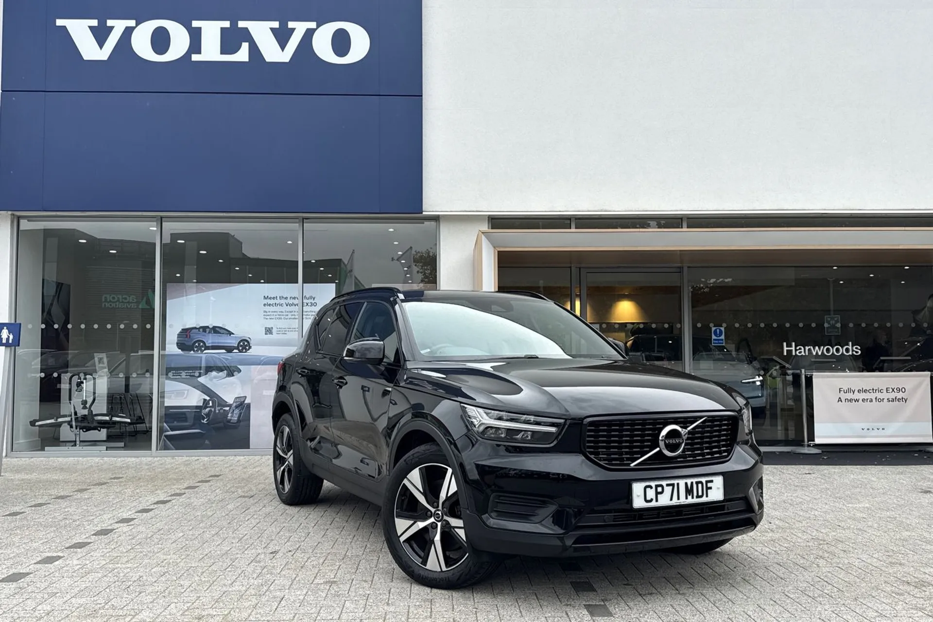 Volvo XC40 focused image