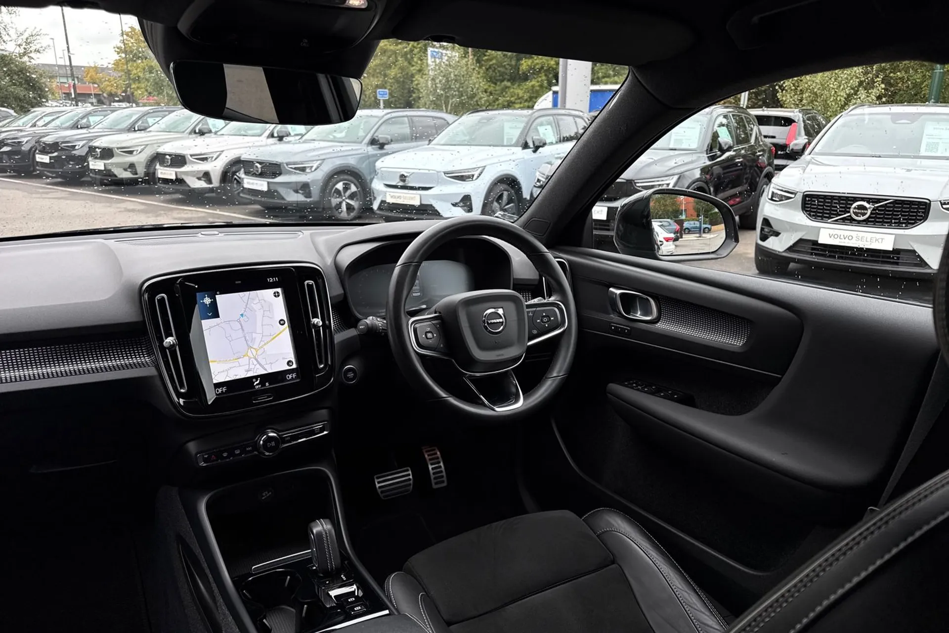 Volvo XC40 thumbnail image number 32