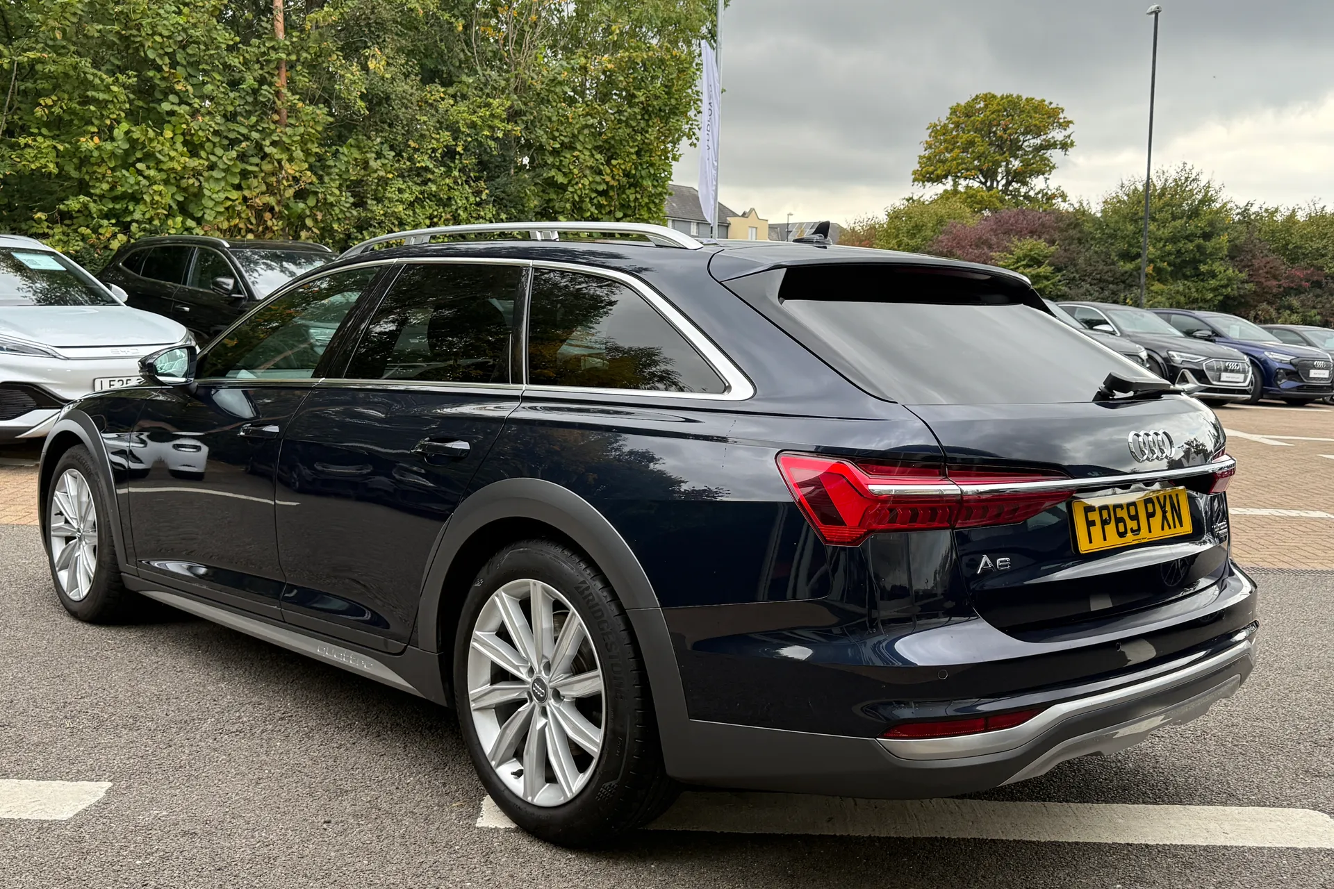 Audi A6 allroad thumbnail image number 52