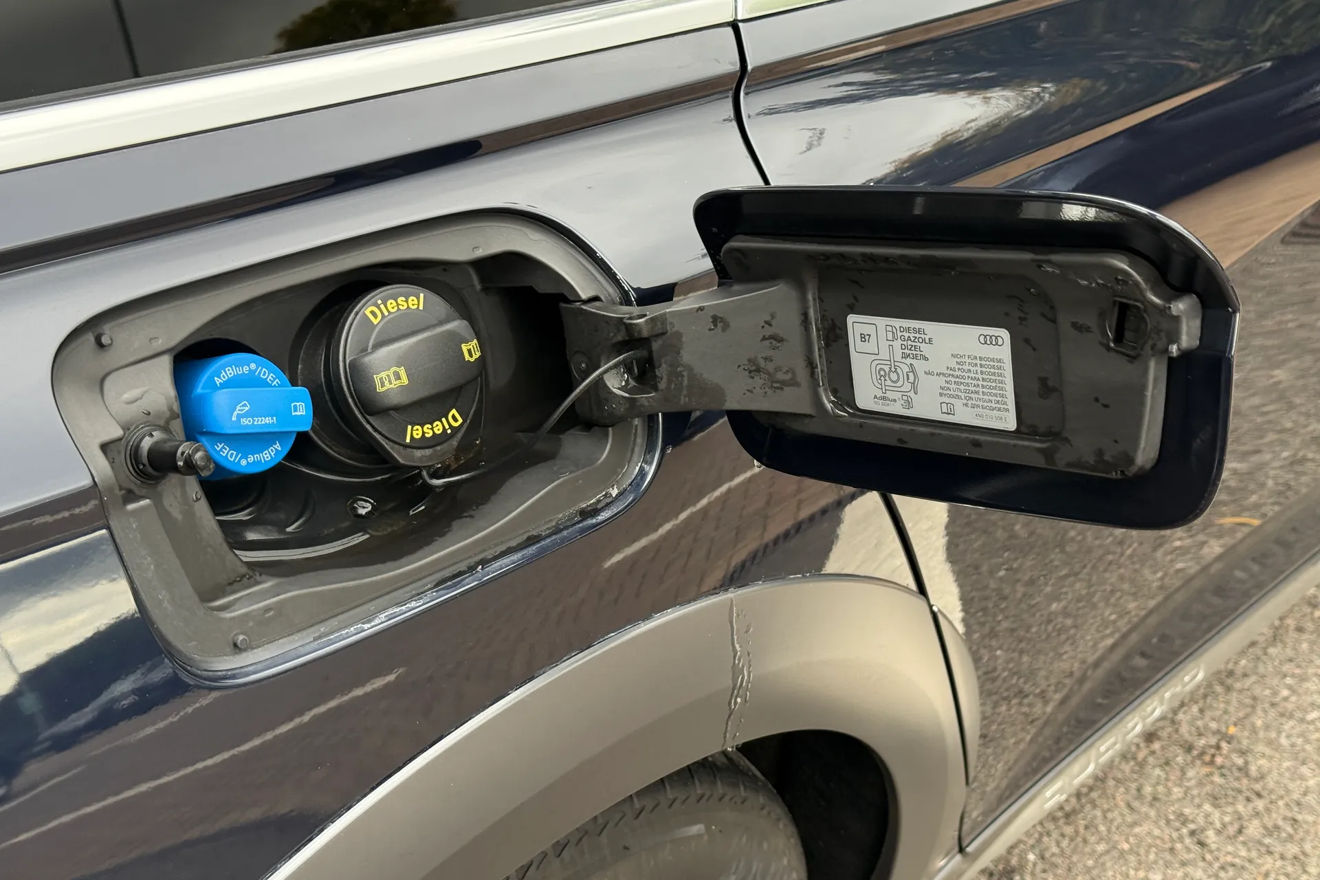 Audi A6 allroad thumbnail image number 35