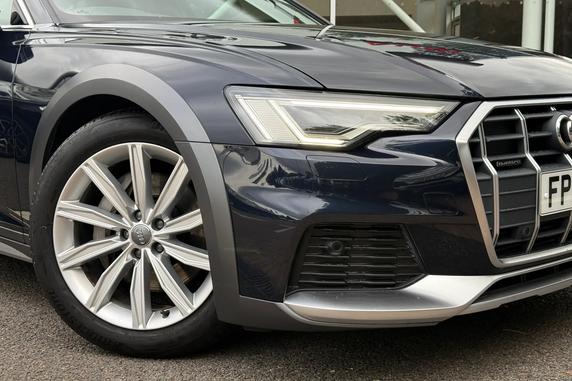 Audi A6 allroad thumbnail image number 7